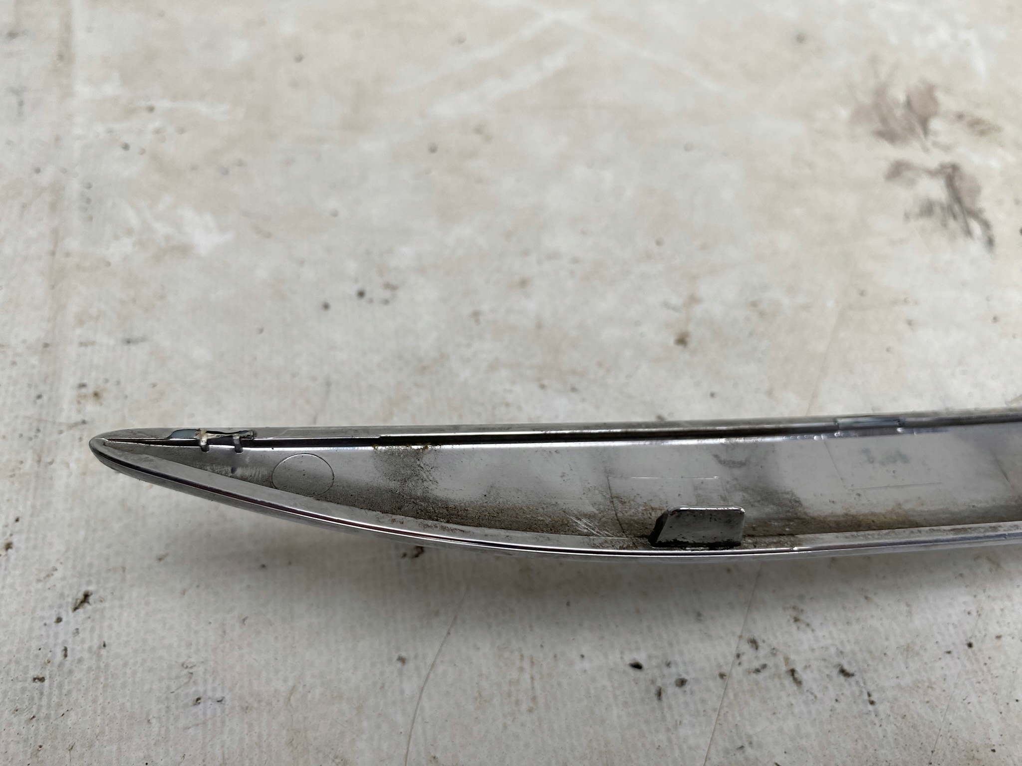 BMW 5 G31 KOMBI moulding bumper rear part CHROM