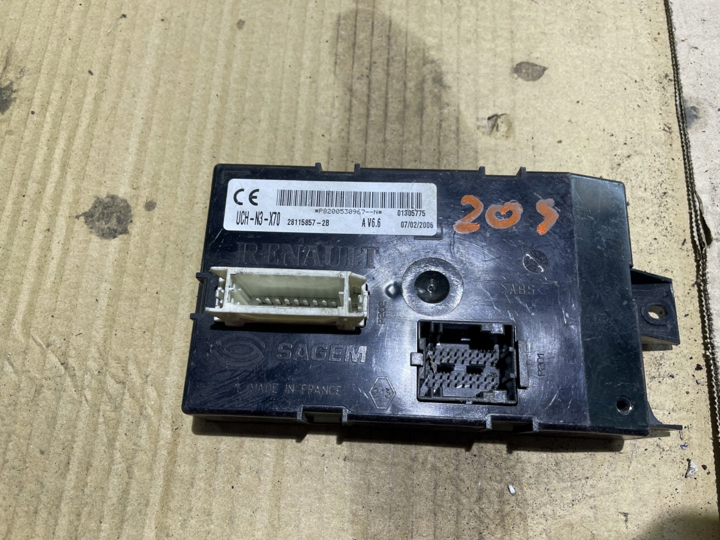 Модуль UCH-N3 RENAULT TRAFIC VIVARO P8200530967N