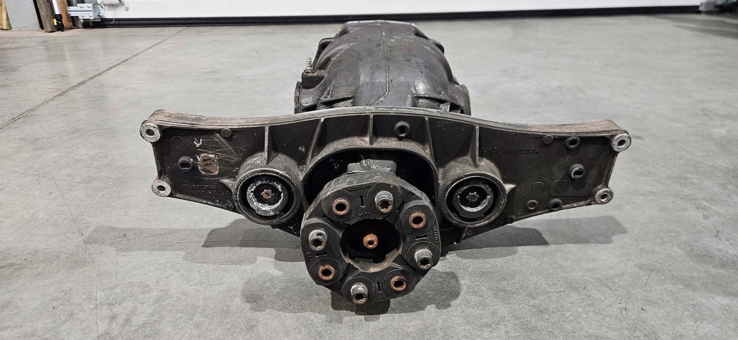 differential diff rear part MERCEDES S 65 66 AMG COUPE A2213511705 original