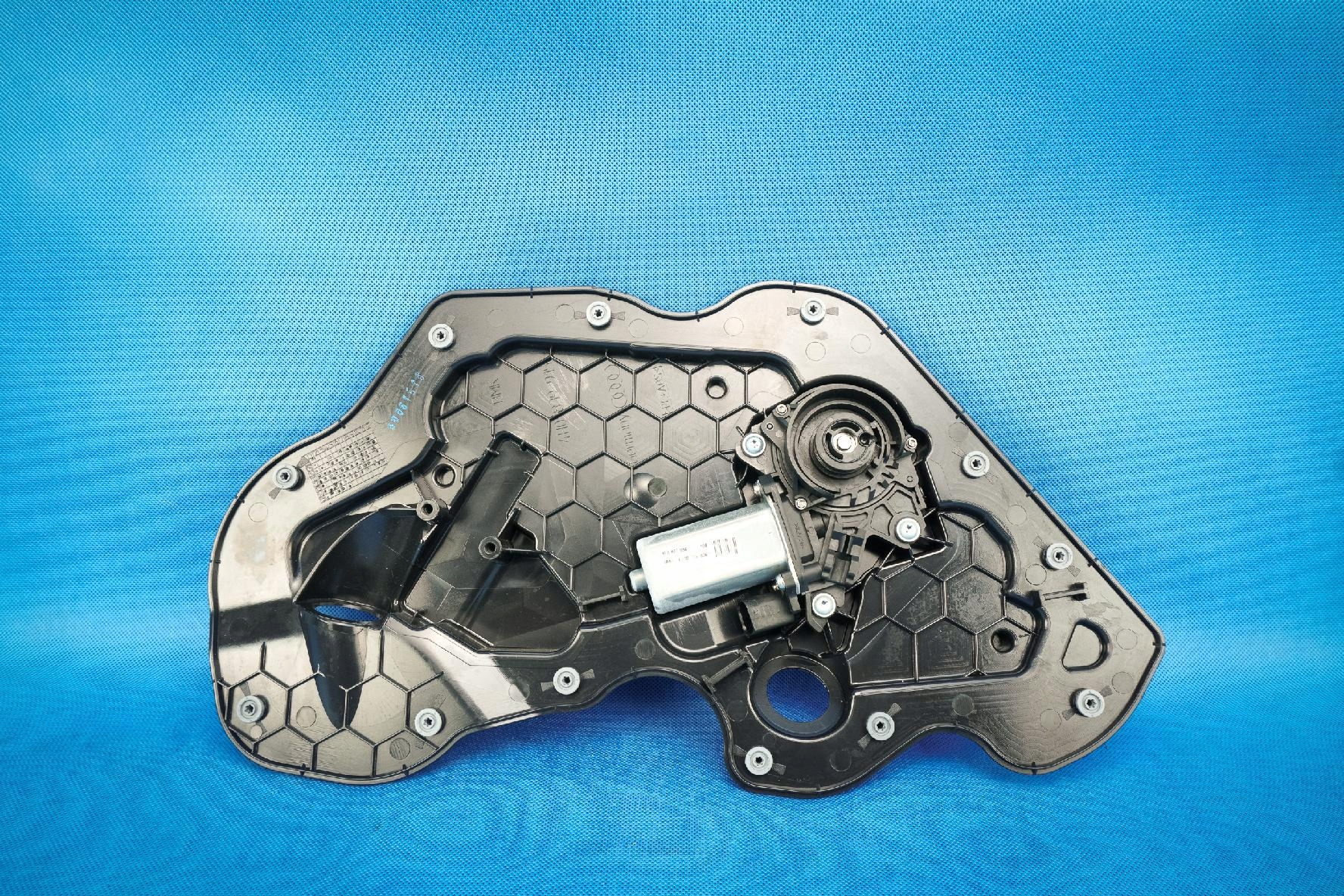 engine dociagu door Audi A6 A7 A8 S8 4H 4F0837059