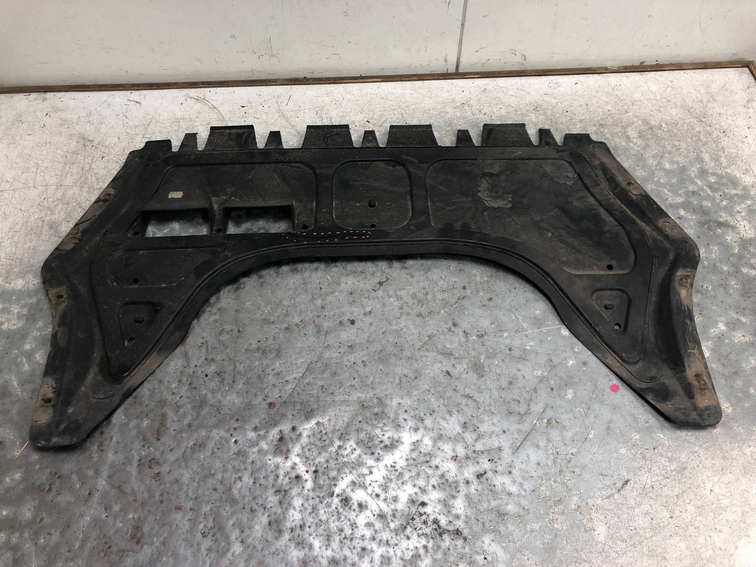 cover below engine AUDI A3 8P LIFT 1K0825237J