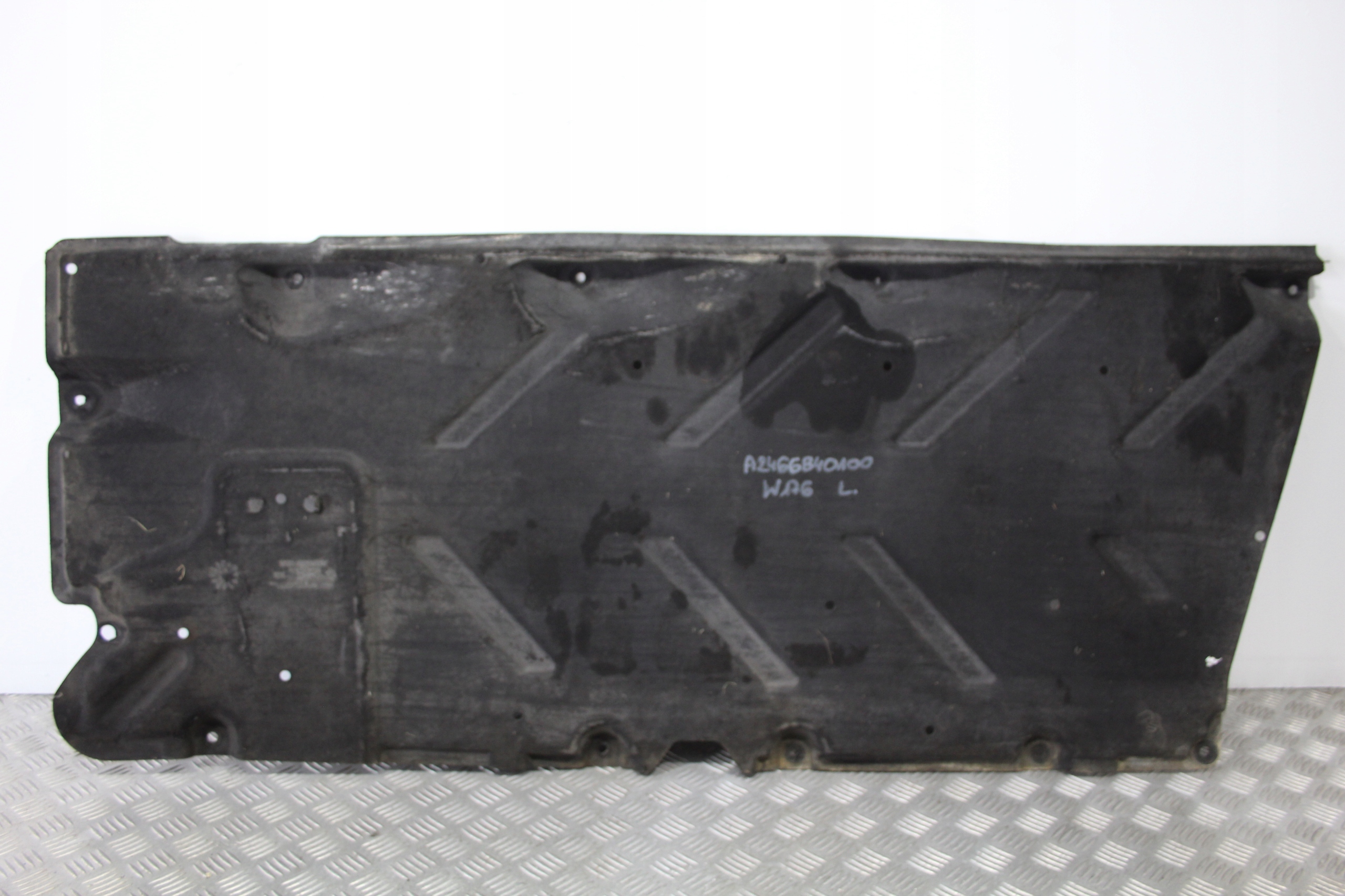 abdeckung blende abdeckung unterfahrschutz links A-klasse W176 A2466840100