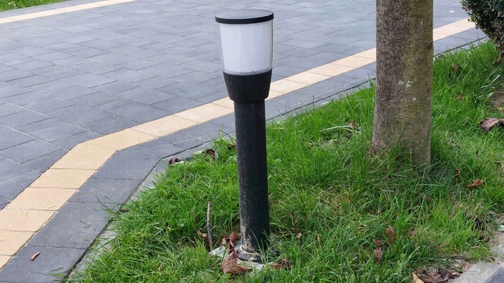 PODSTAWA STOPA FUNDAMENT POD LAMPĘ OGRODOWĄ D=38,2 Szerokość produktu 38.2 cm