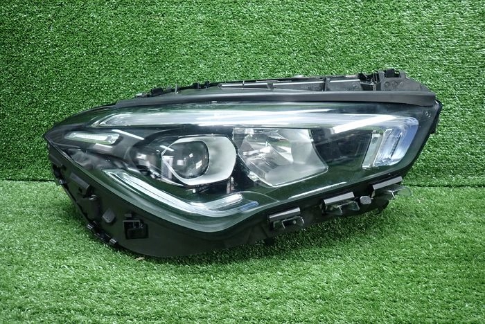 MERCEDES W118 CLA LED PERFORMANCE reflektor right light right A1189068400
