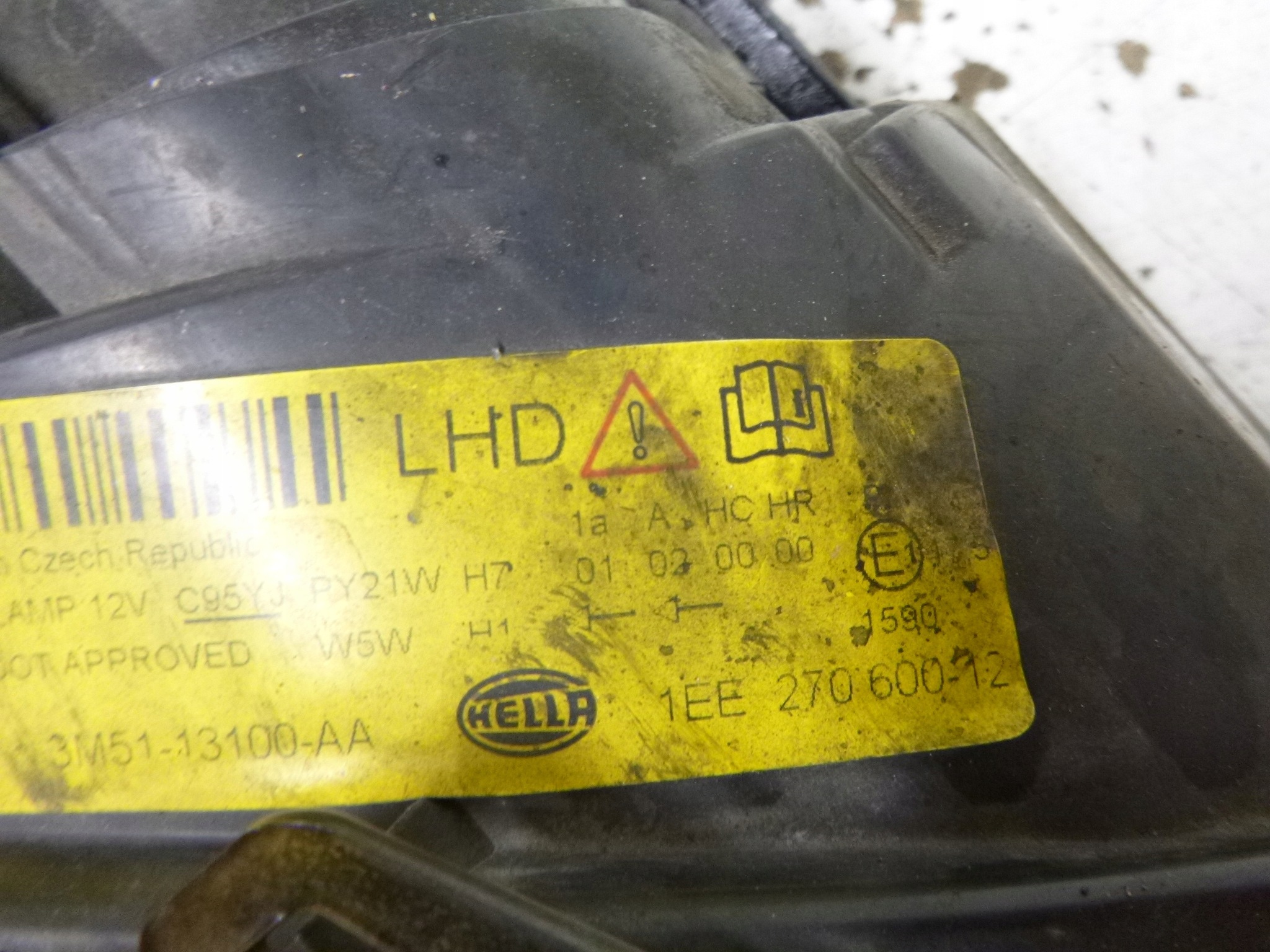 light front right Ford C-MAX 2006r. 3M51-13100-AA HELLA