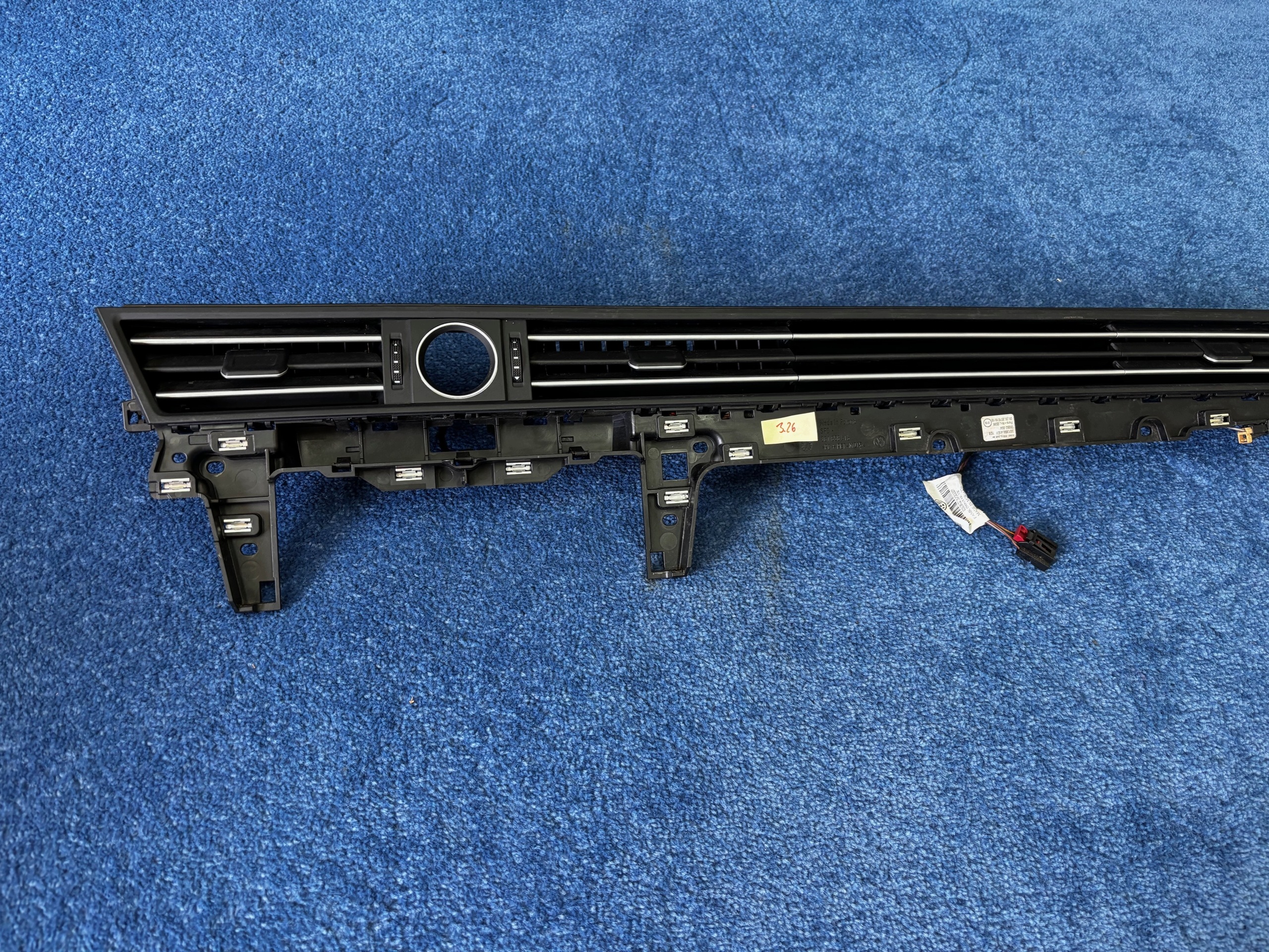 VW PASSAT B8 grid air conditioning devices central CENTRALNA PANEL 3G1858416F