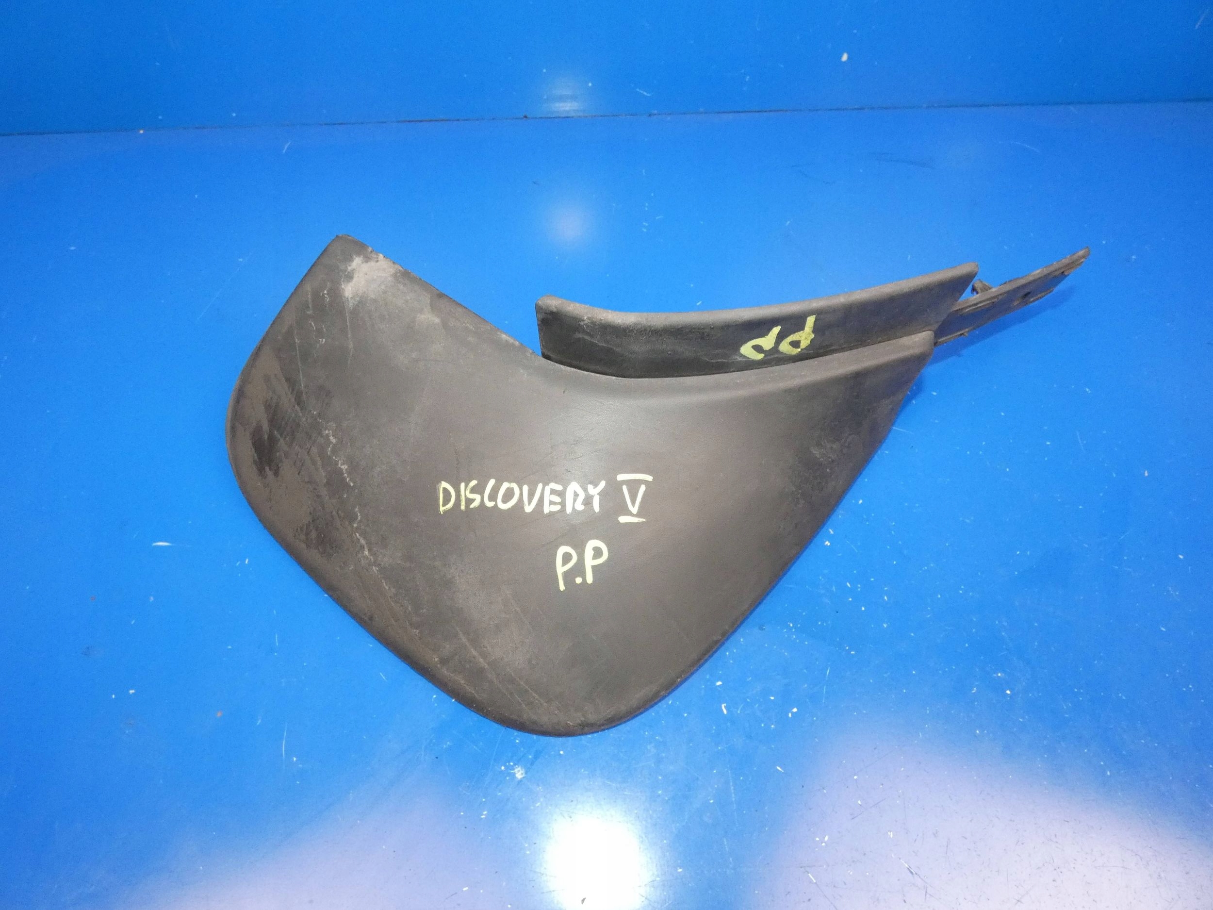 LAND ROVER DISCOVERY SPORT L550 14- mudguard flap right front front