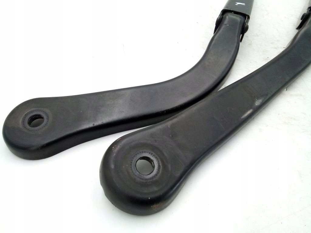 BMW 3 E91 wiper arm left and right EU