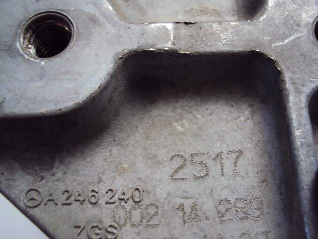 PODUSZKA SILNIKA MERCEDES A-KLASA W176 12-18 B-KLASA W246 FL Typ samochodu Samochody osobowe