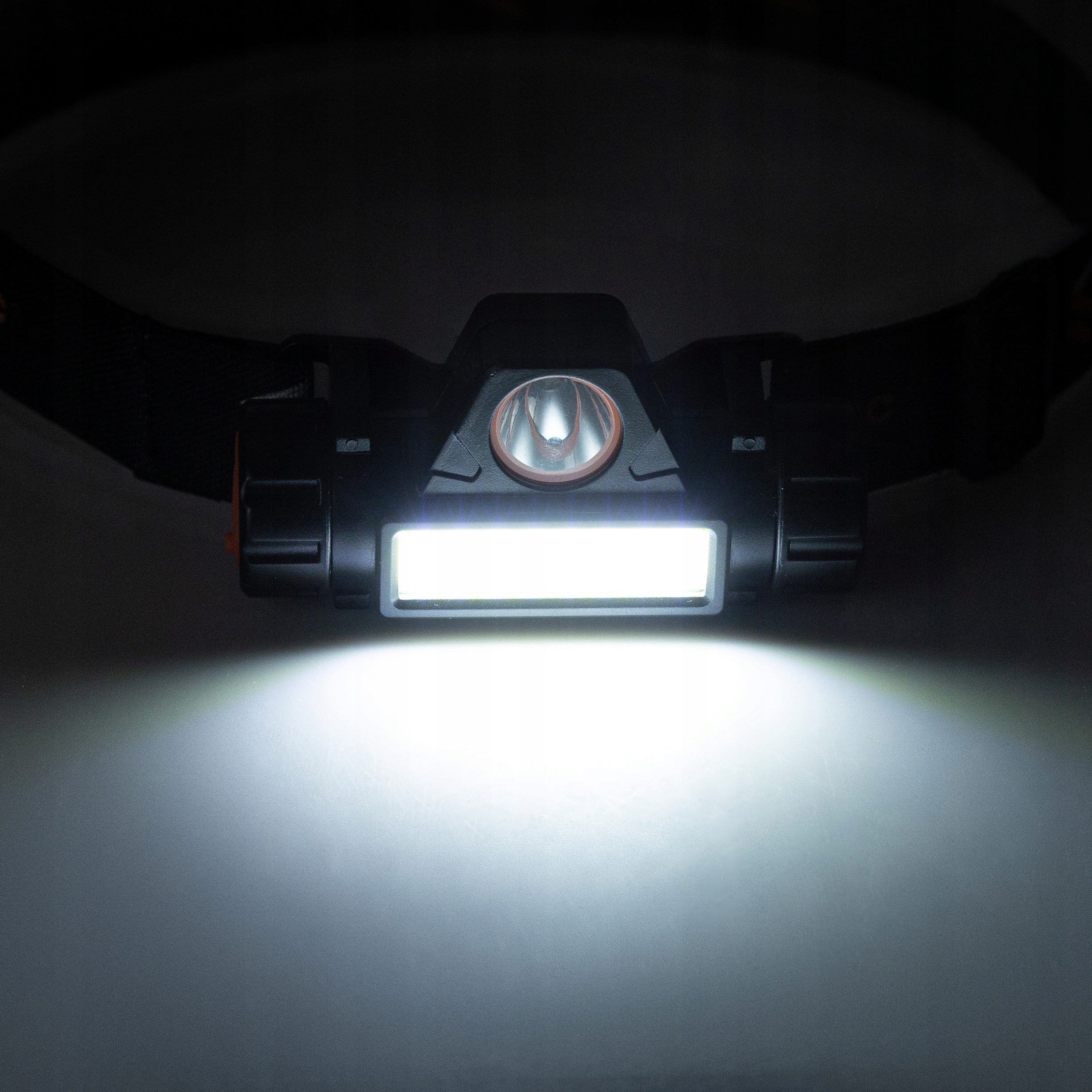 Latarka czołowa czołówka na USB z magnesem LED COB Źródło światła LED