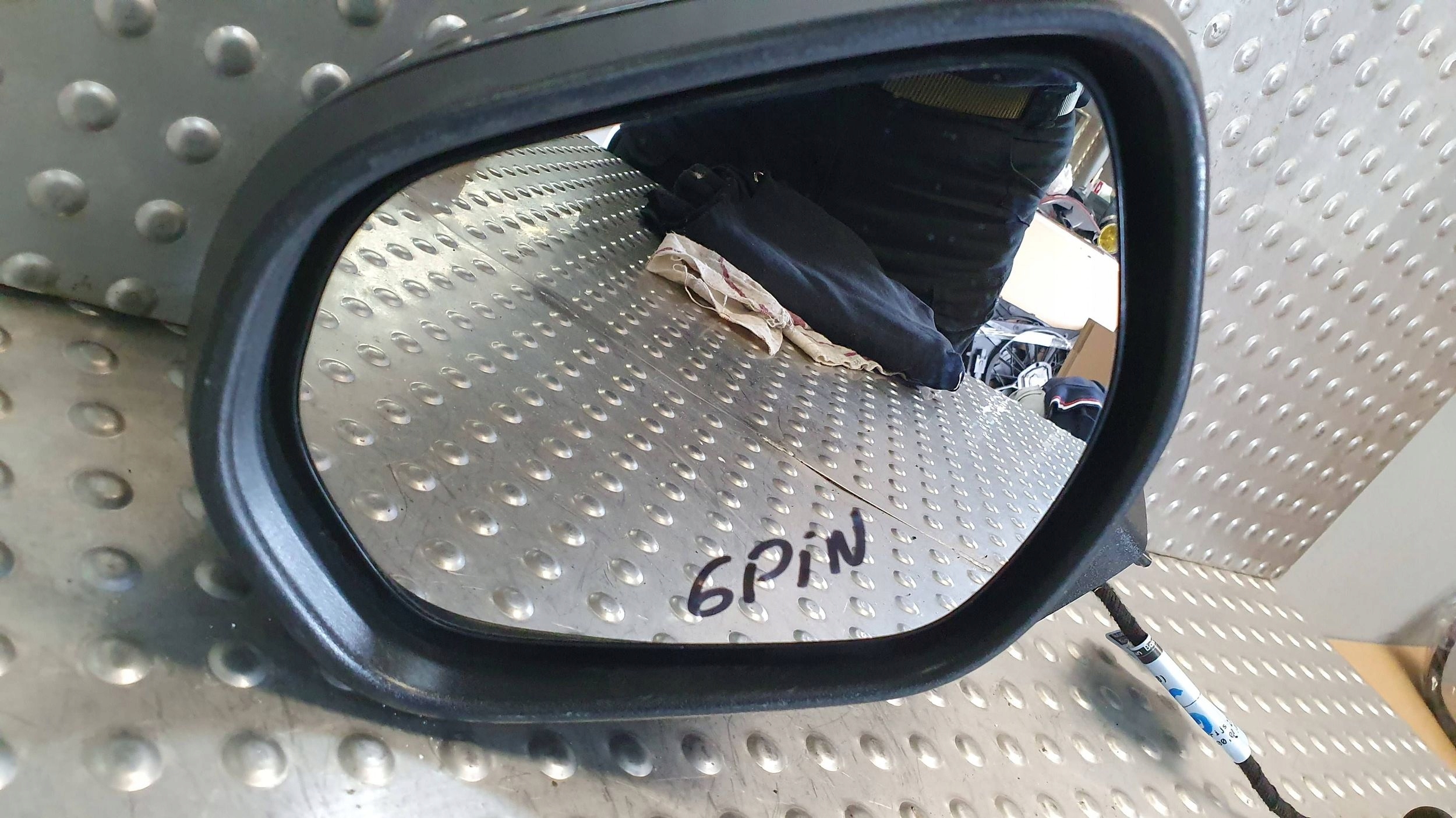 mirror left FORD FIESTA MK8 6 PIN 17