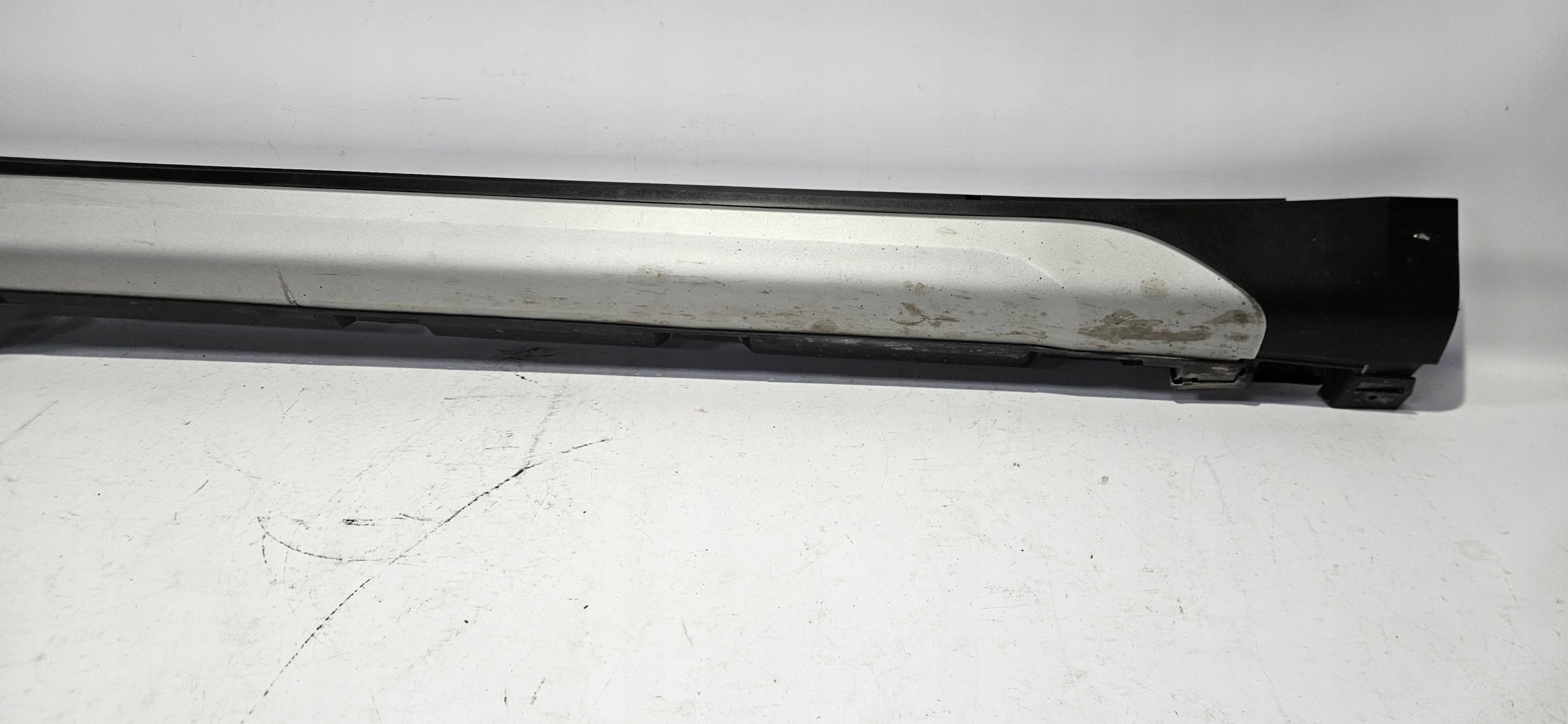 moulding threshold right SUZUKI SX4 SX-4 S-CROSS 13- original 77231-6IMO