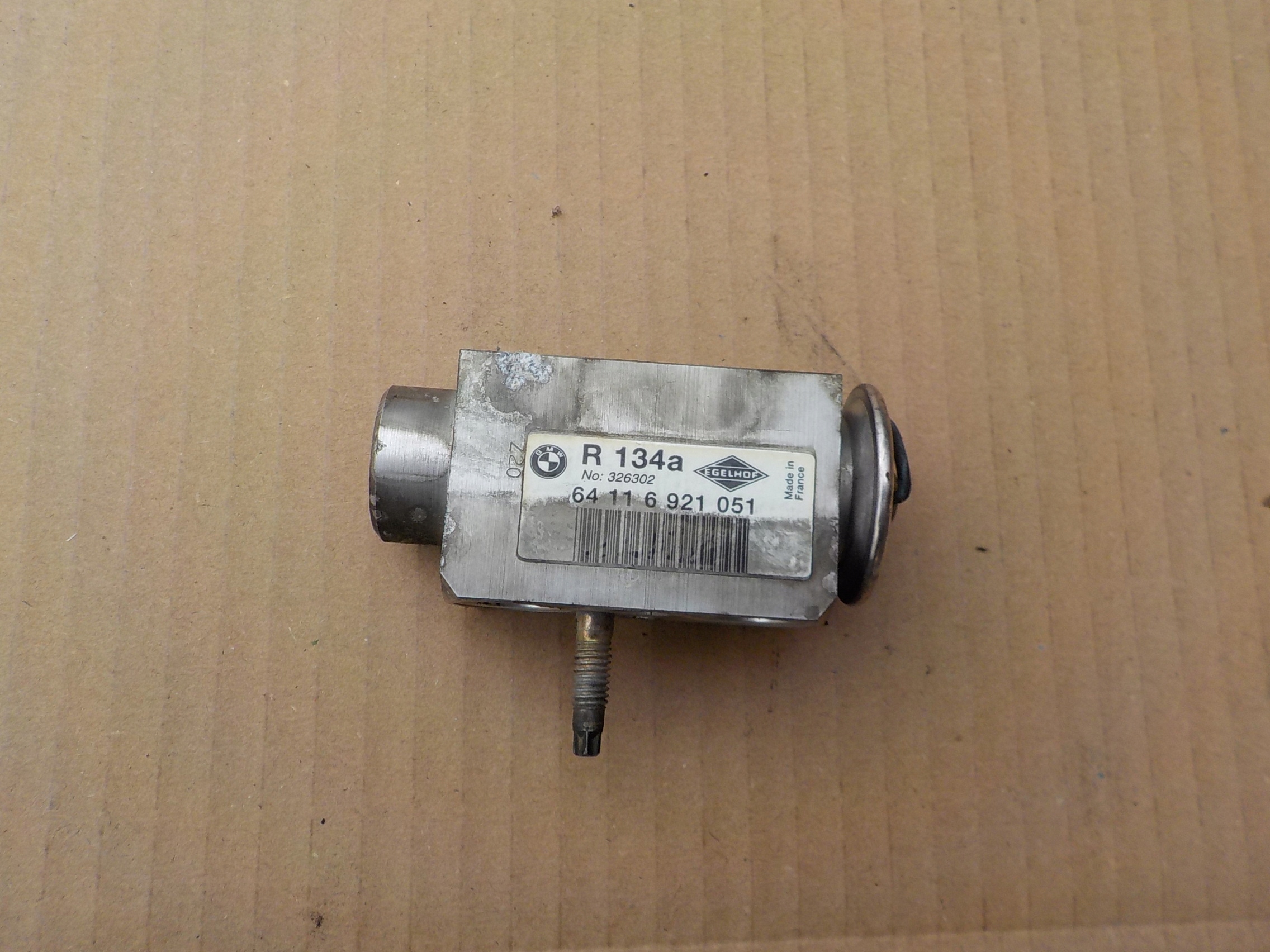 ventil rozprezny klimatizacije bmw e60 6921051