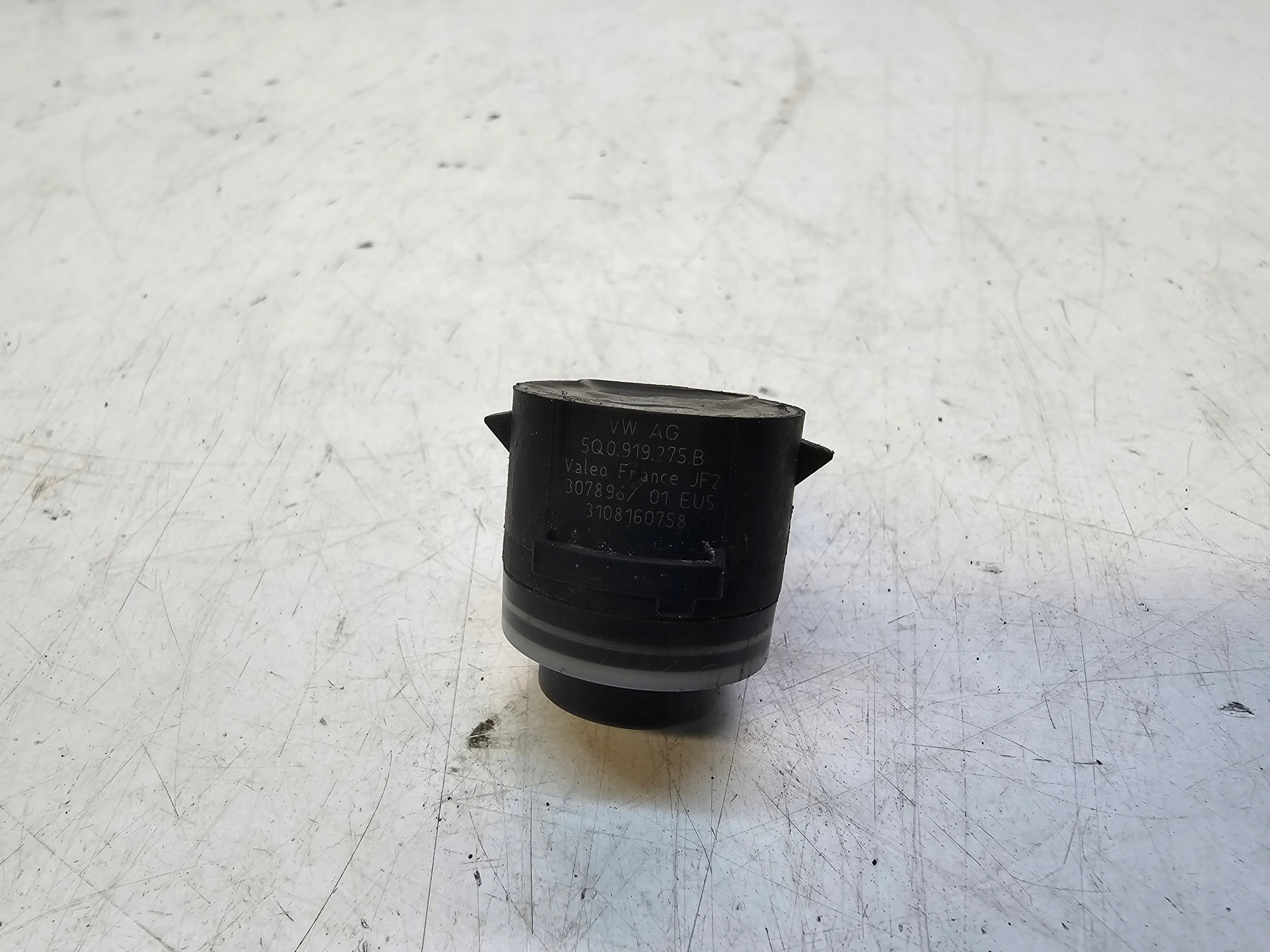 Sensor Parken PDC vorne oder heck AUDI VW SEAT SKODA 5Q0919275B