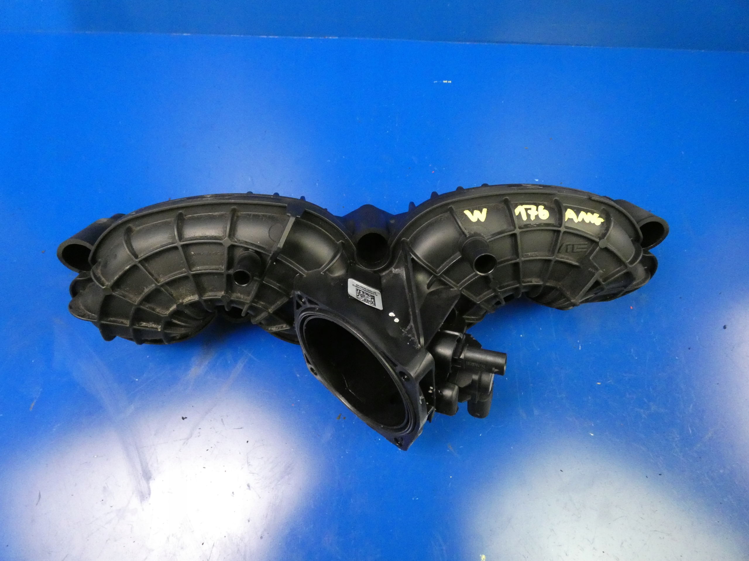 MERCEDES W176 W117 A45 2.0T intake manifold