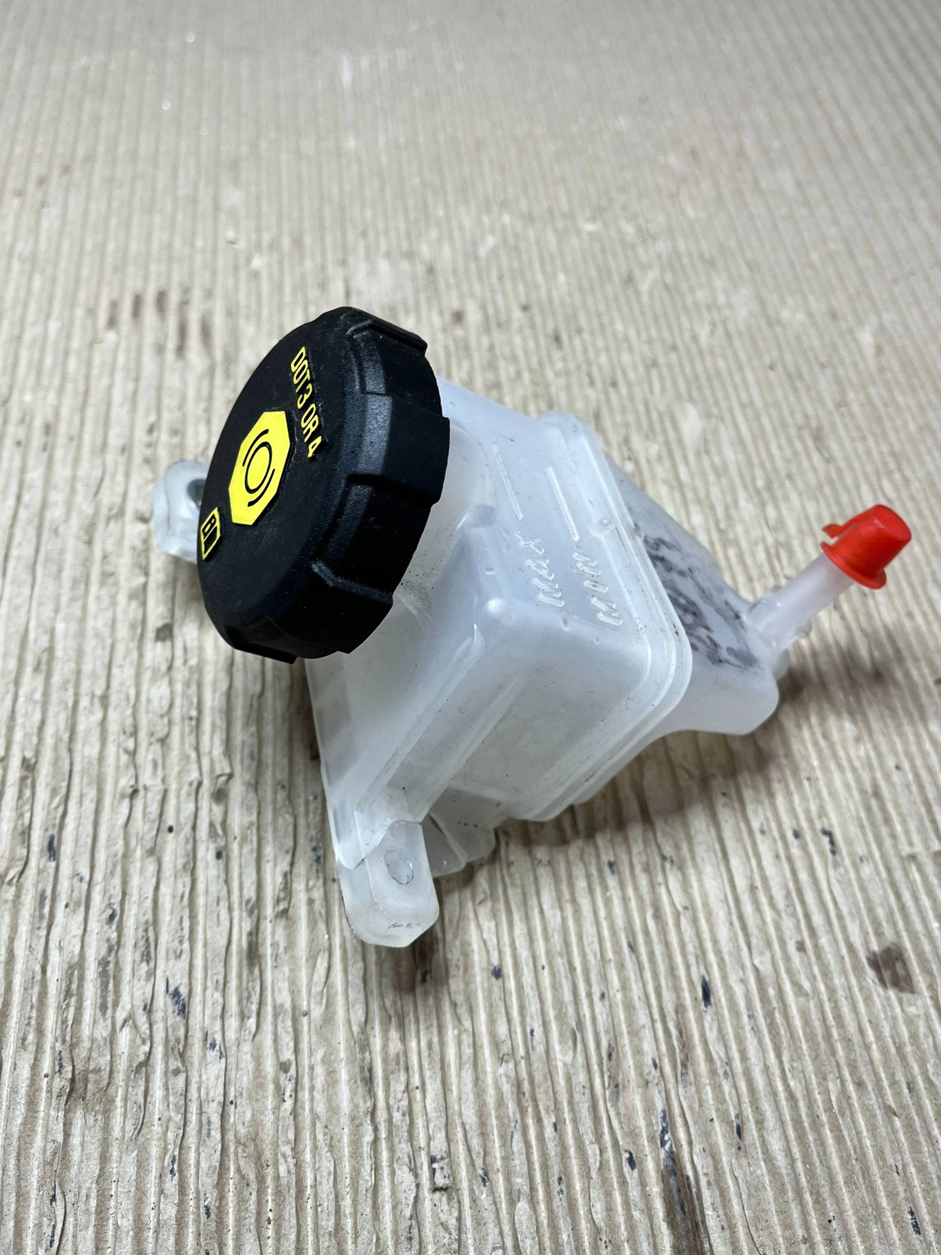 boca serva KIA Niro 410662B103
