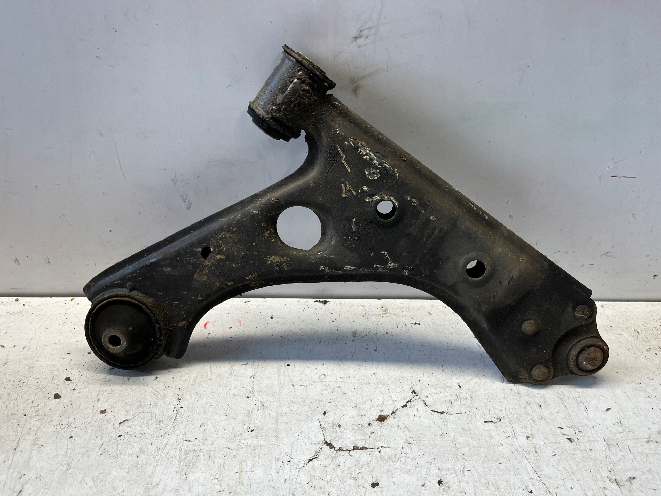 OPEL CORSA E arm left front front original