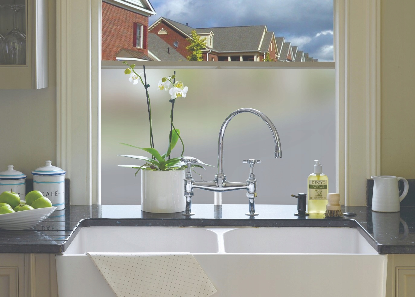 Folia statyczna przeźroczysta MLECZNA Dekoban 67,5x150 Transparentność mleczna