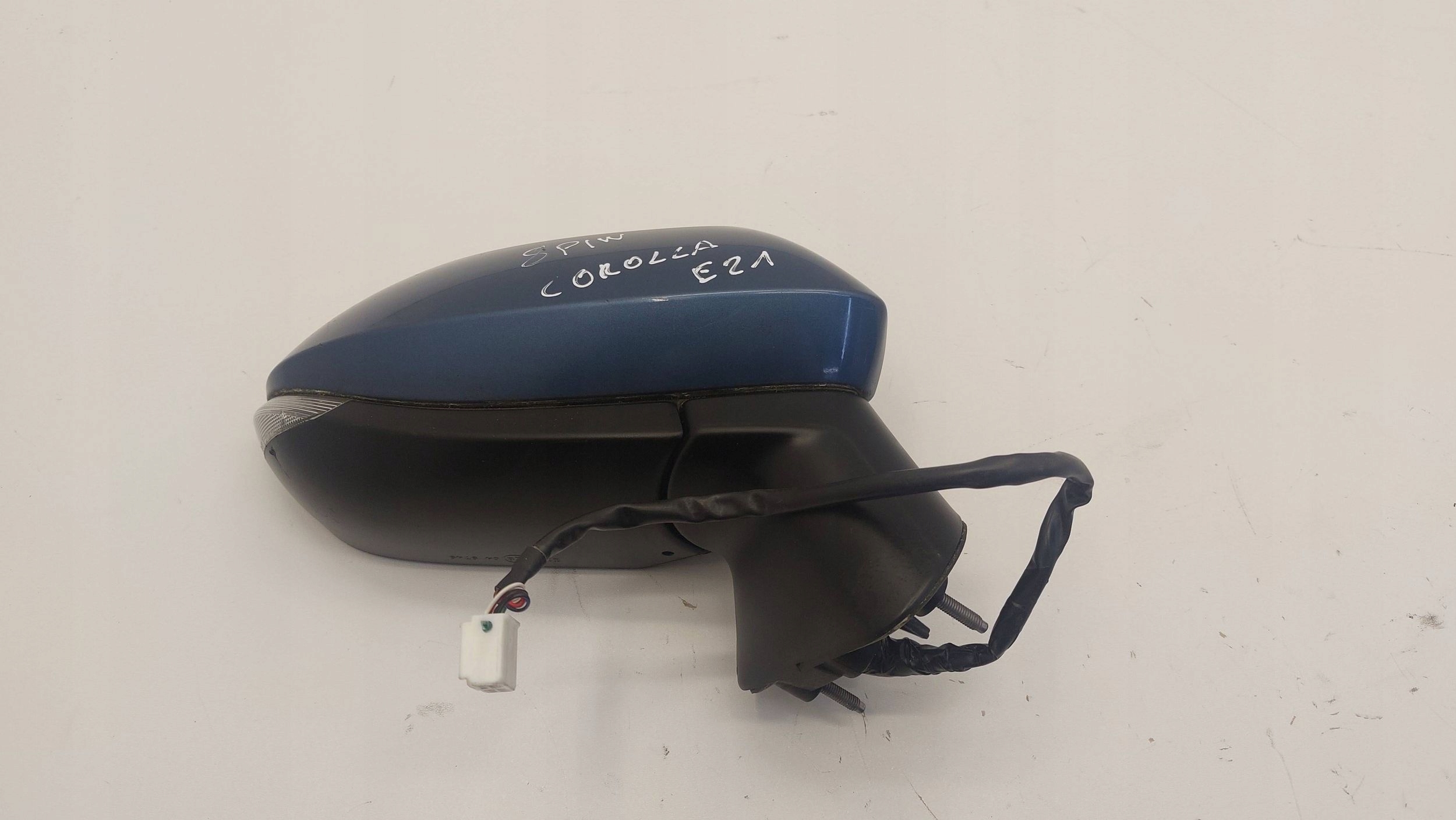 TOYOTA COROLLA E21 18-25r mirror right electrics 8 PIN EUROPA