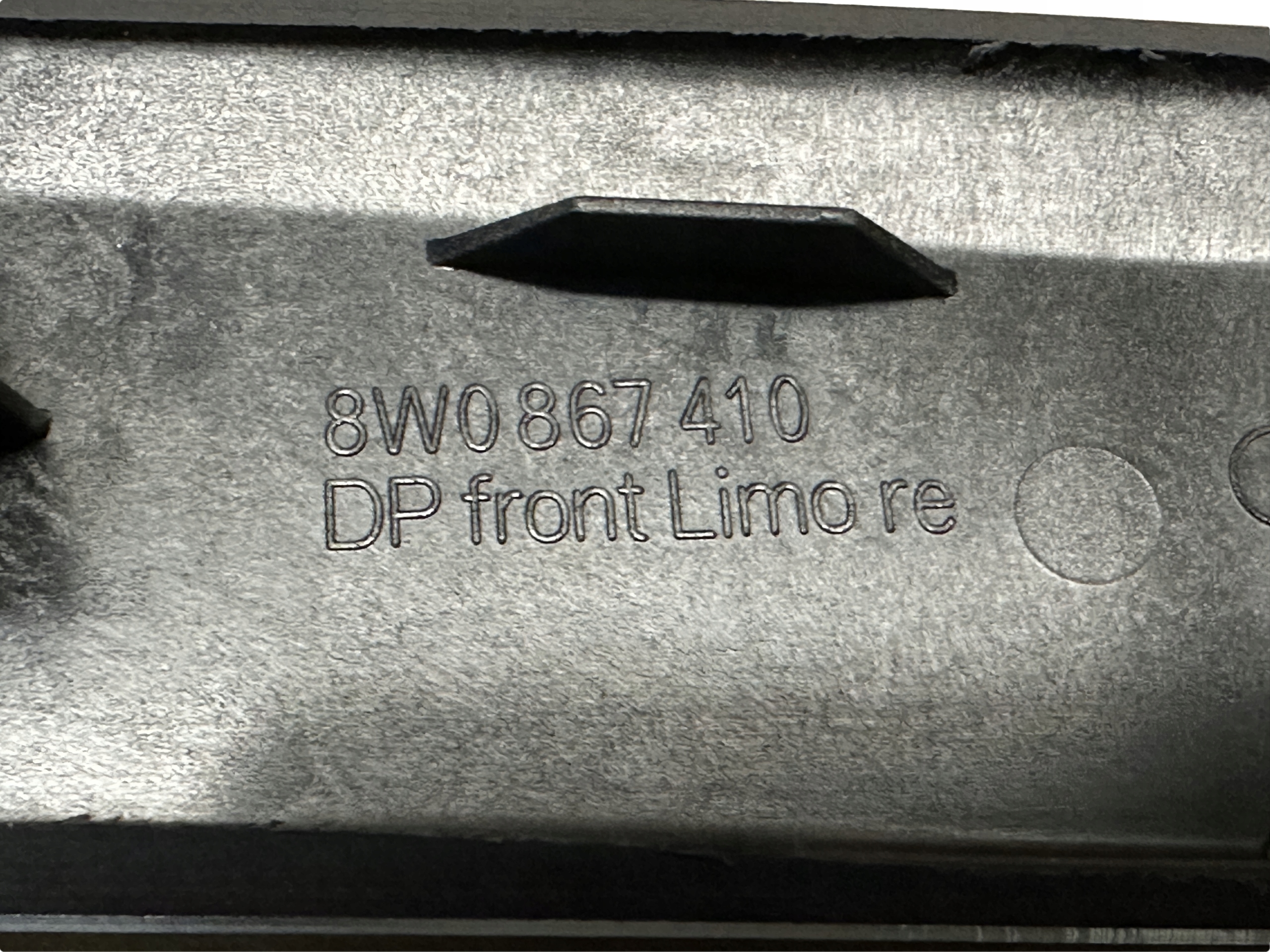 AUDI A4 8W B9 DEKOR door right front 8W0867410