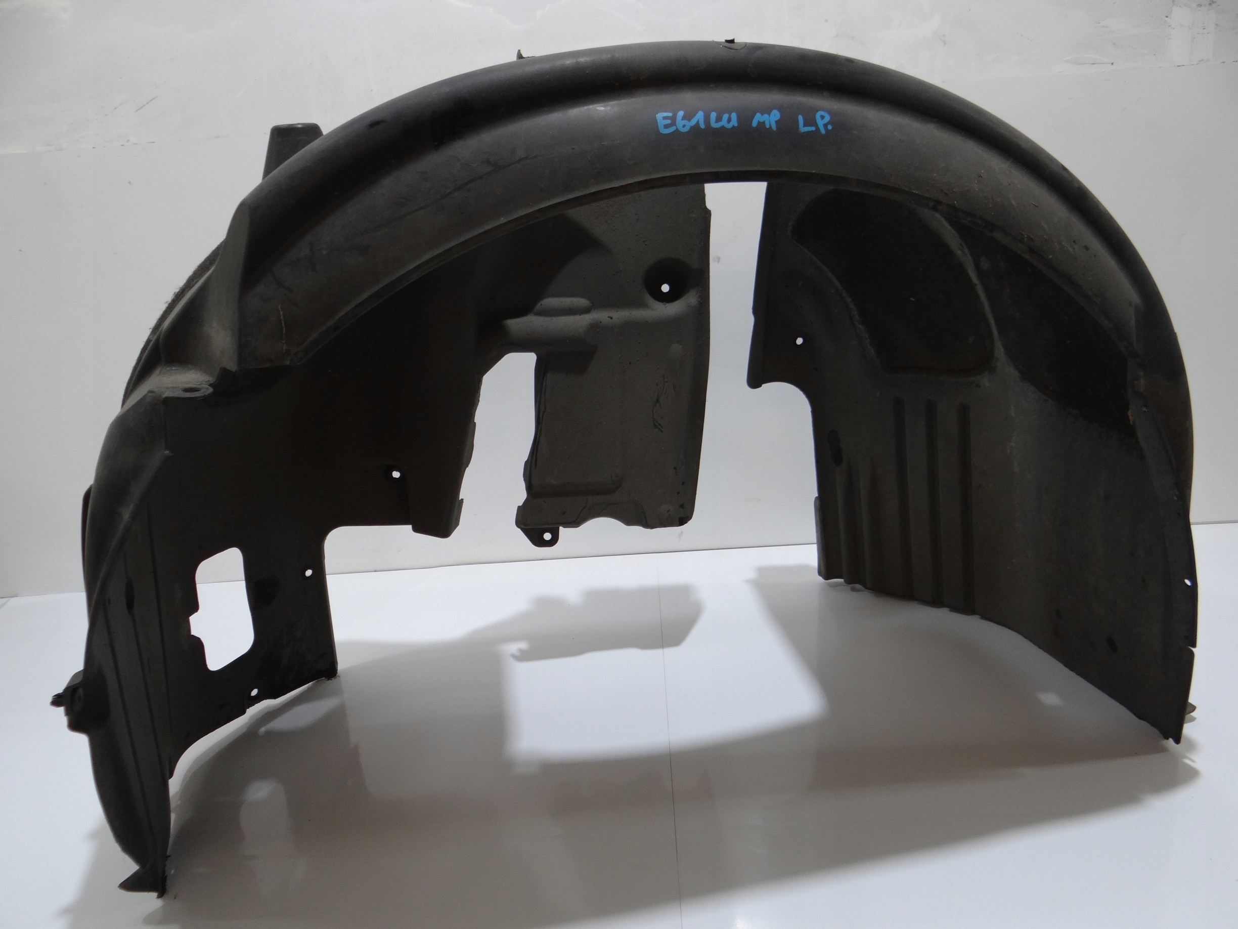 BMW E61 LIFT M PAKIET mudguard left front 7033749