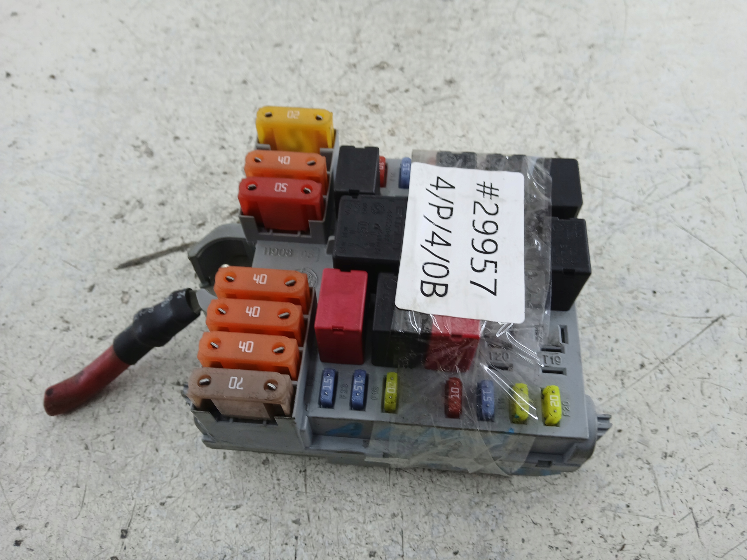 ALFA ROMEO 159 1.9 JTD Module fusibles 50504455