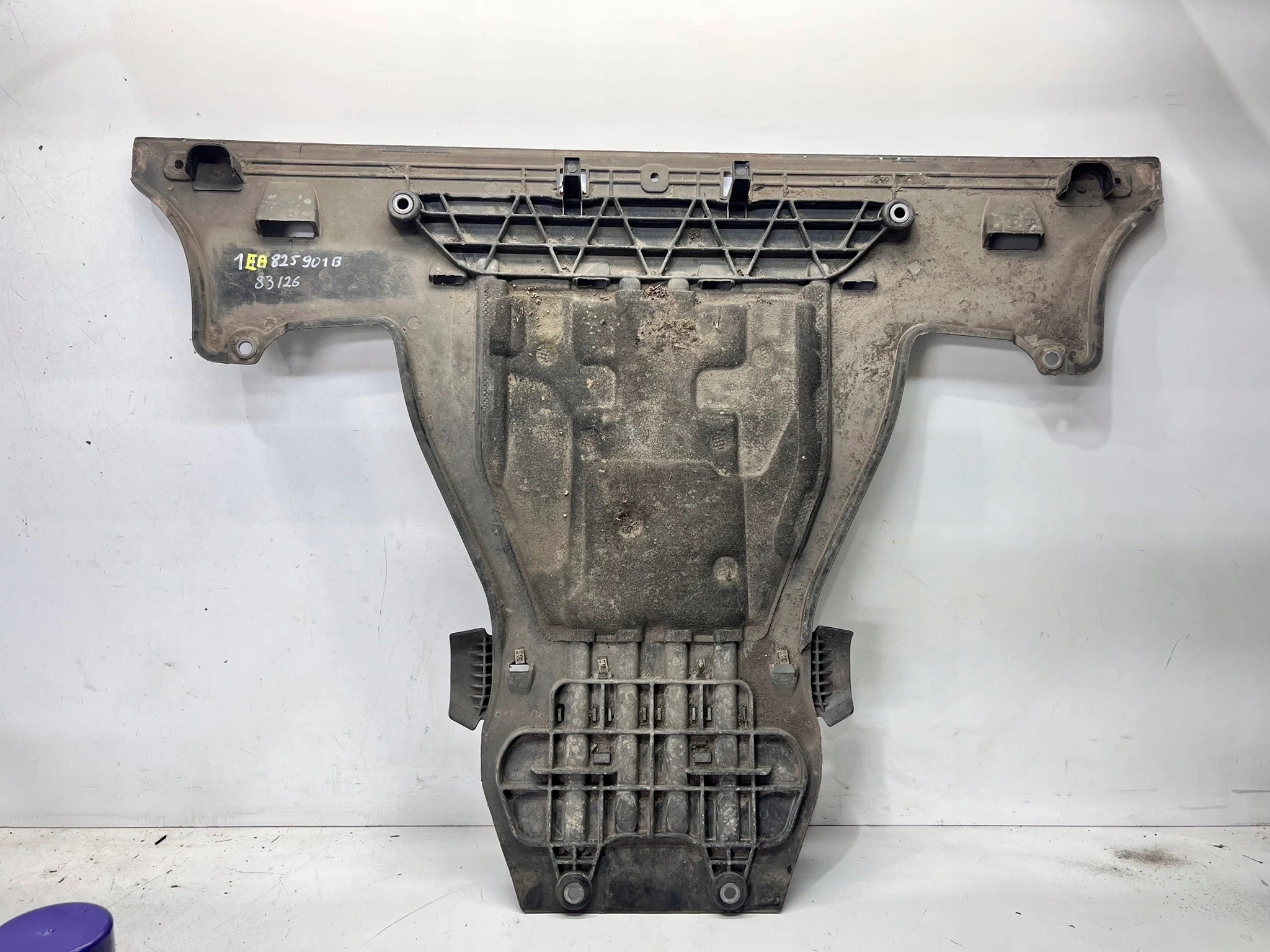 Blende Abdeckung abdeckung Unterfahrschutz AUDI Q4 E-TRON 1EA825901B 83/26