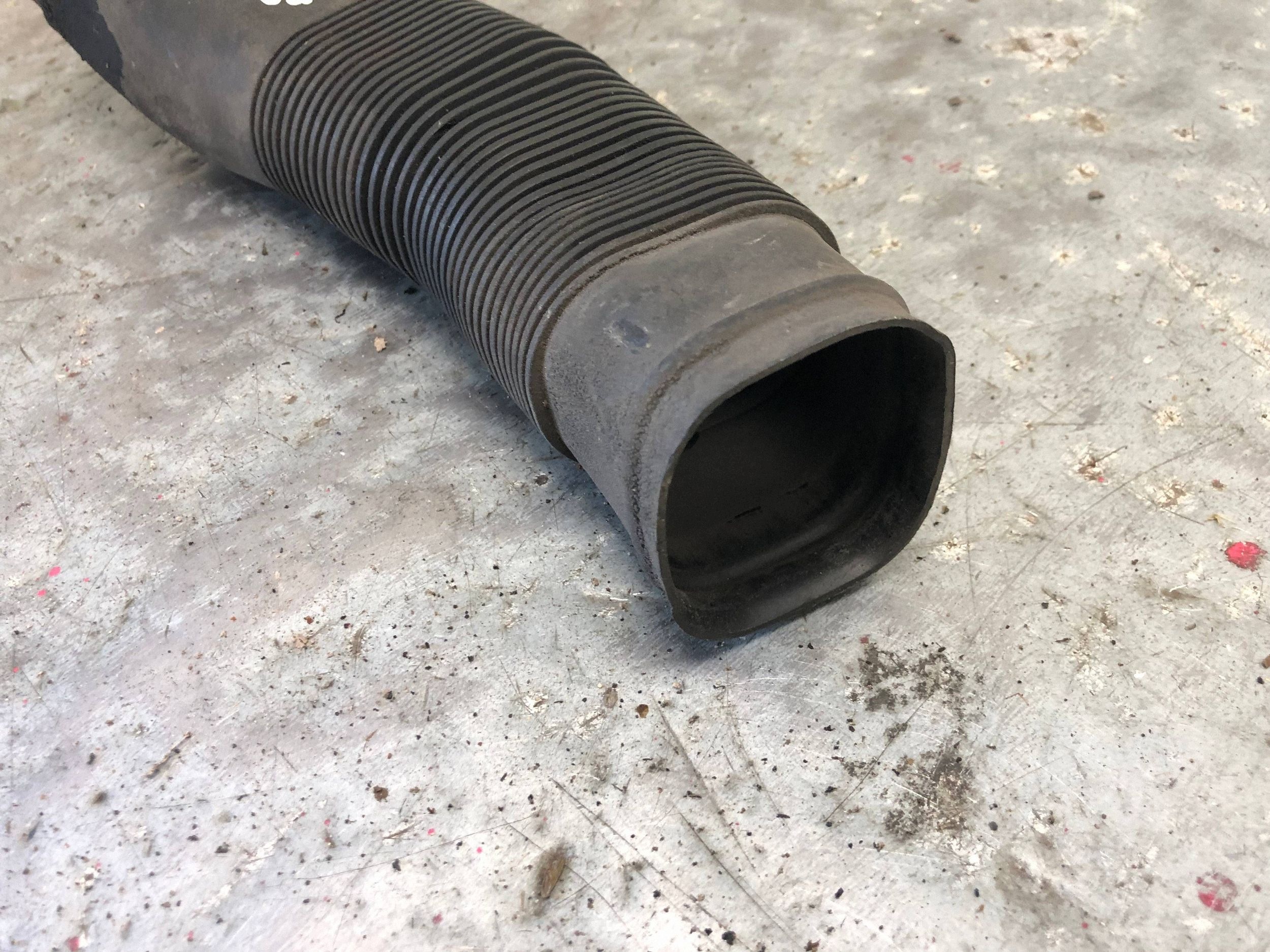 pipe air hose VW FOX POLO 6Q0129618G
