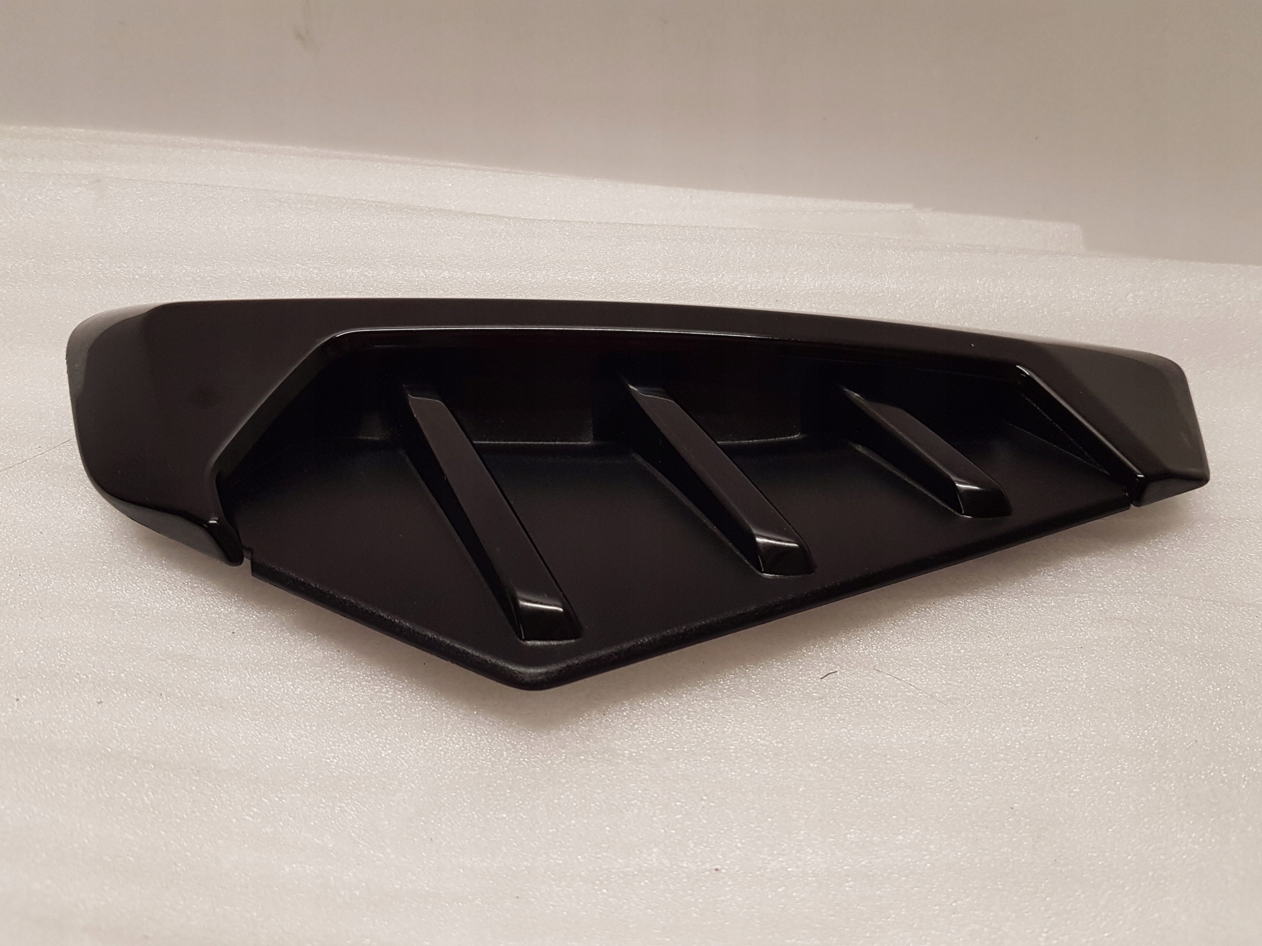 grid of a bumper right front BMW X5 G05 LCI 5A2BB08