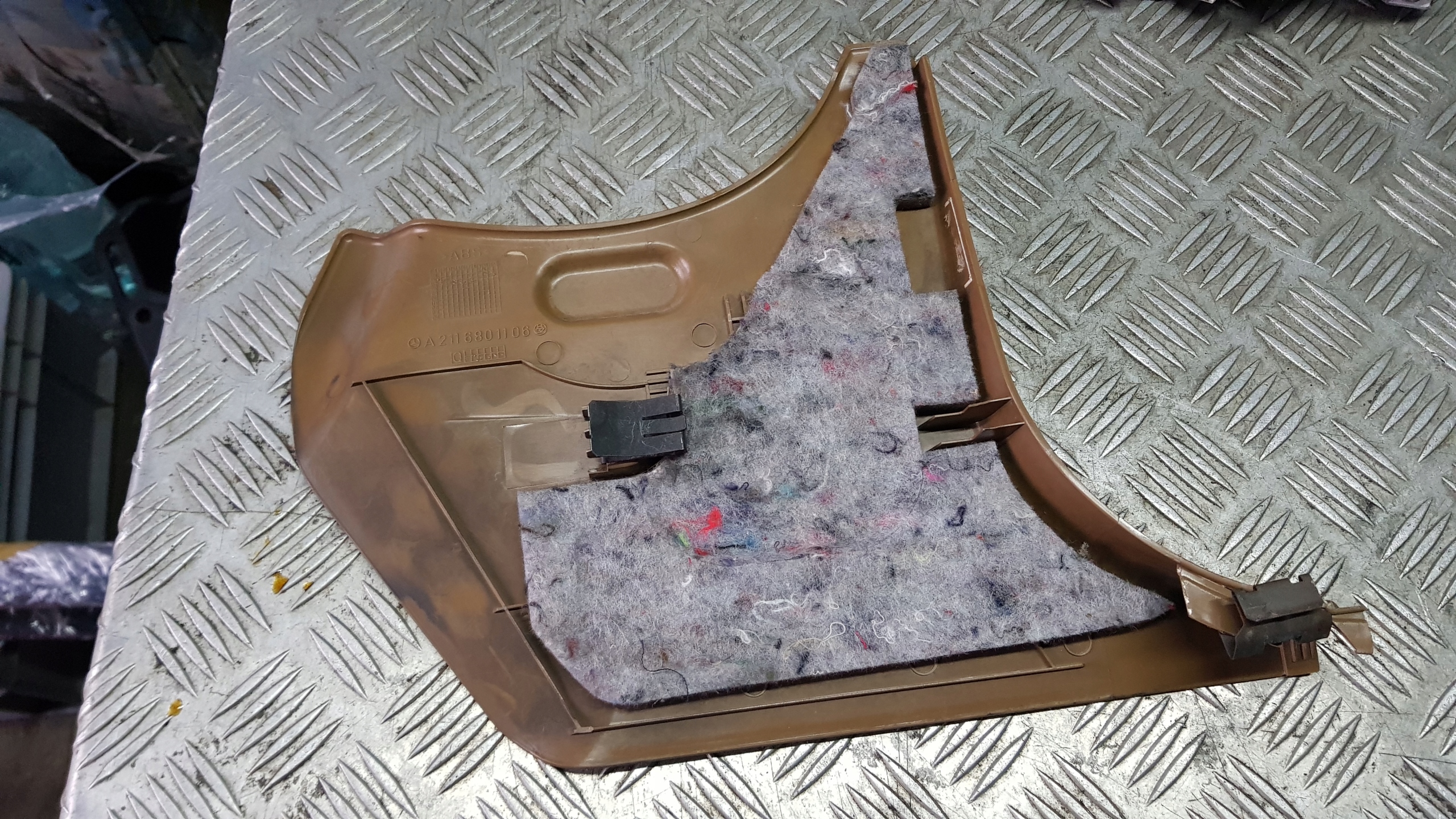 MERCEDES W211 cover spoiler cover KOKPITU