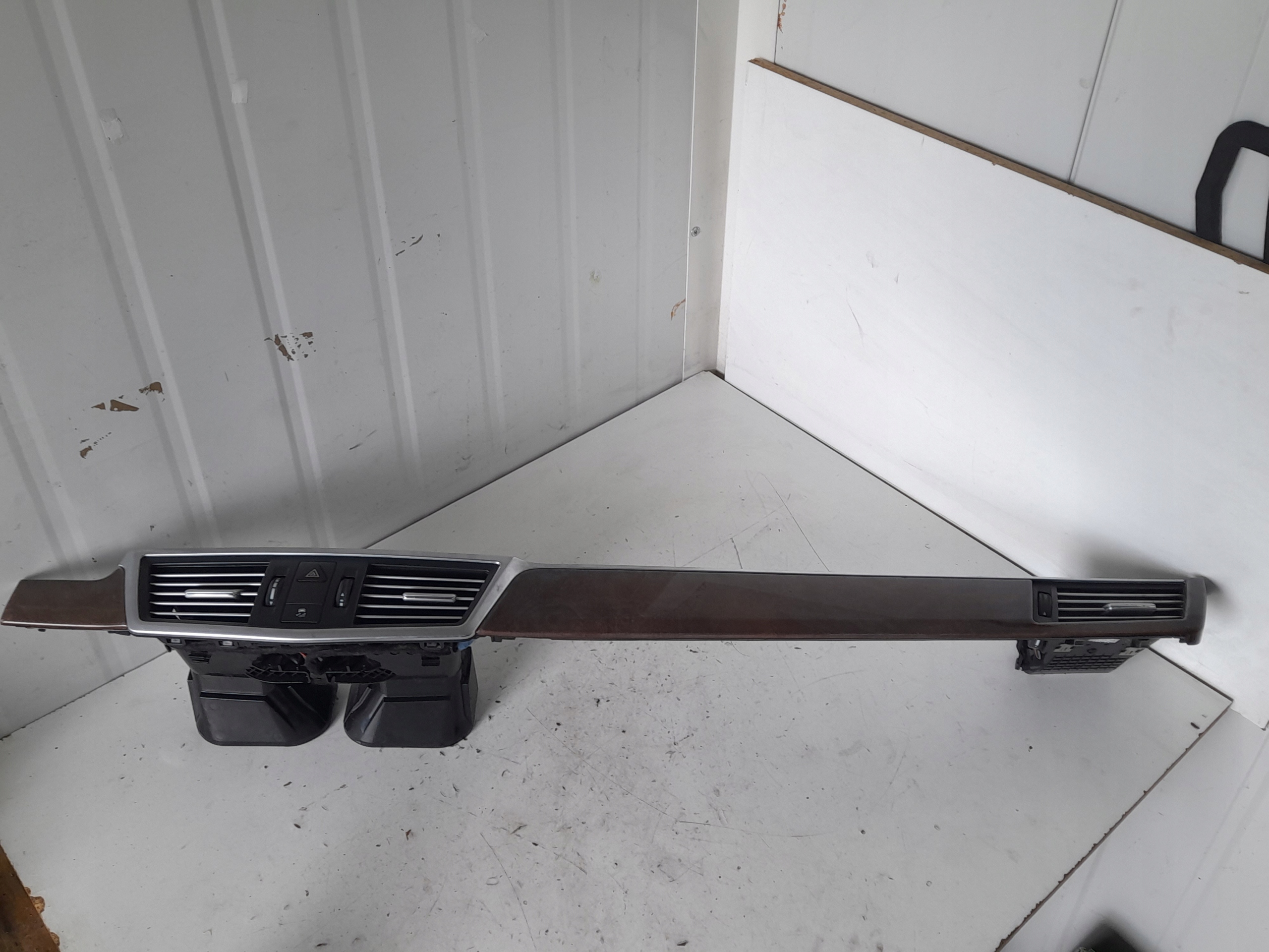 212680XX71 2126801071 - MERCEDES W212 молдинг декор консоли вентиляционные решетки