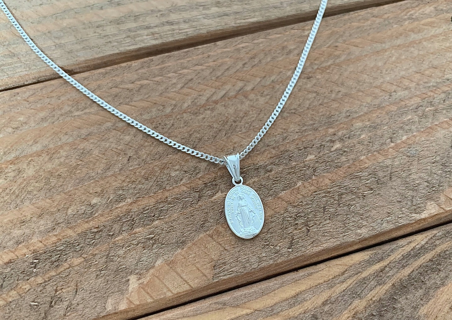 SREBRNY ŁAŃCUSZEK I CUDOWNY MEDALIK MATKA BOSKA CUDOWNA NA KOMUNIĘ 40cm Materiał Srebro