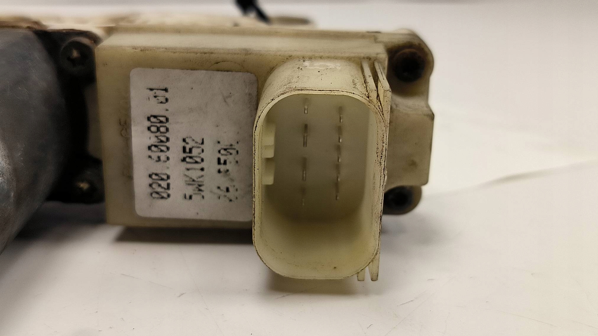 mini motor windows left rear part 67628382 BMW E65 735I