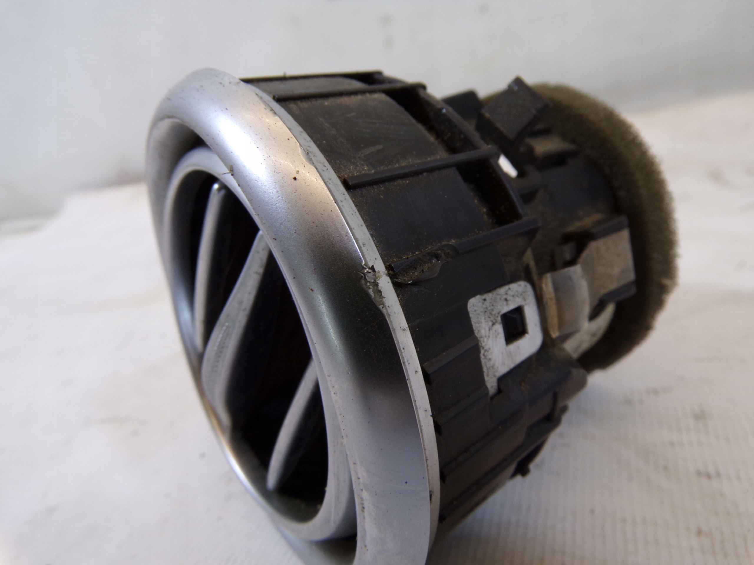 grid air conditioning devices right MERCEDES W217 (1)