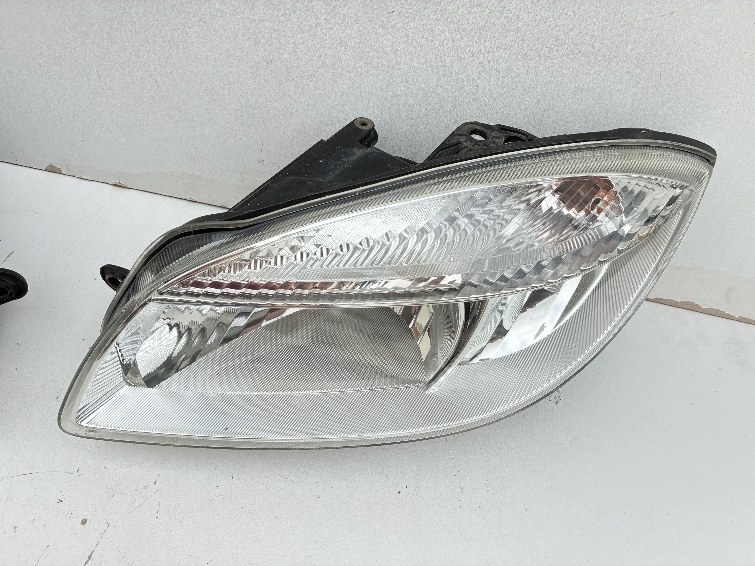 Reflektor light front front right left Renault Scenic II 03-06r =OEM= Eu