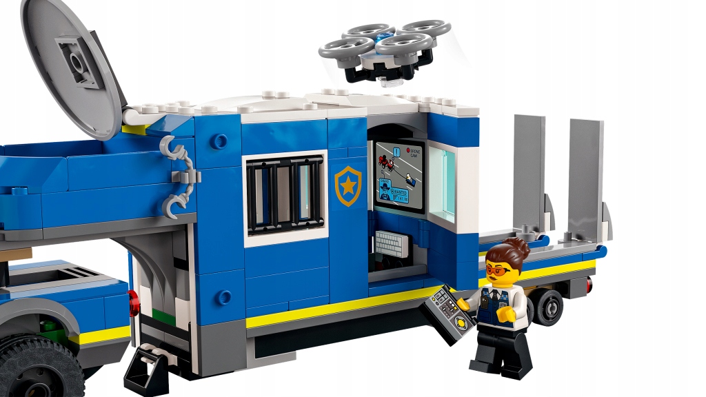 LEGO CITY MOBILNE CENTRUM DOWODZENIA POLICJI 5w1 Nazwa zestawu Klocki lego policyjny radiowóz quad policjanci złoczyńcy rabuś traktor przyczepa