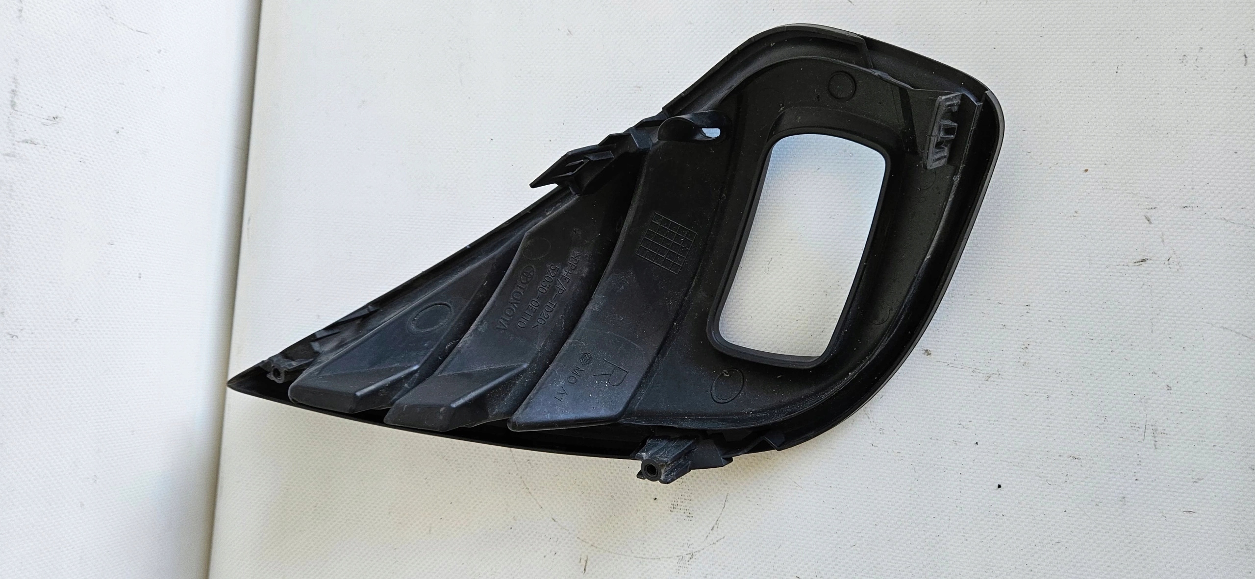 grid fog lights right front TOYOTA HIGHLANDER 20