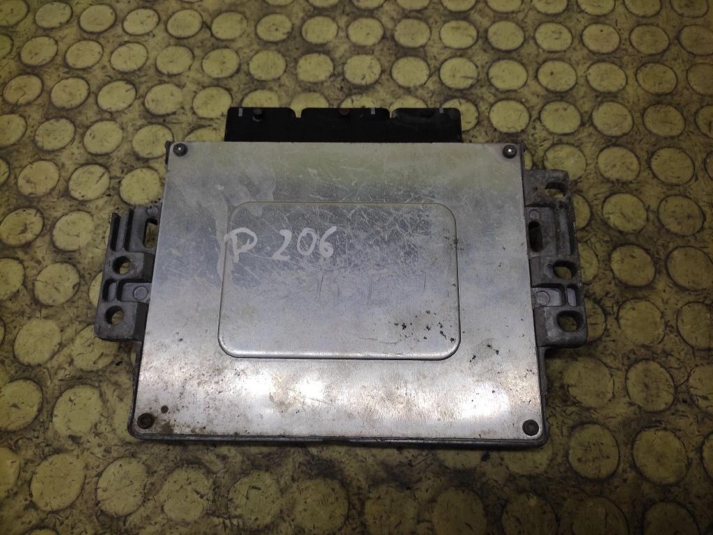 PEUGEOT 206 unité de commande électronique uce moteur 9655659480