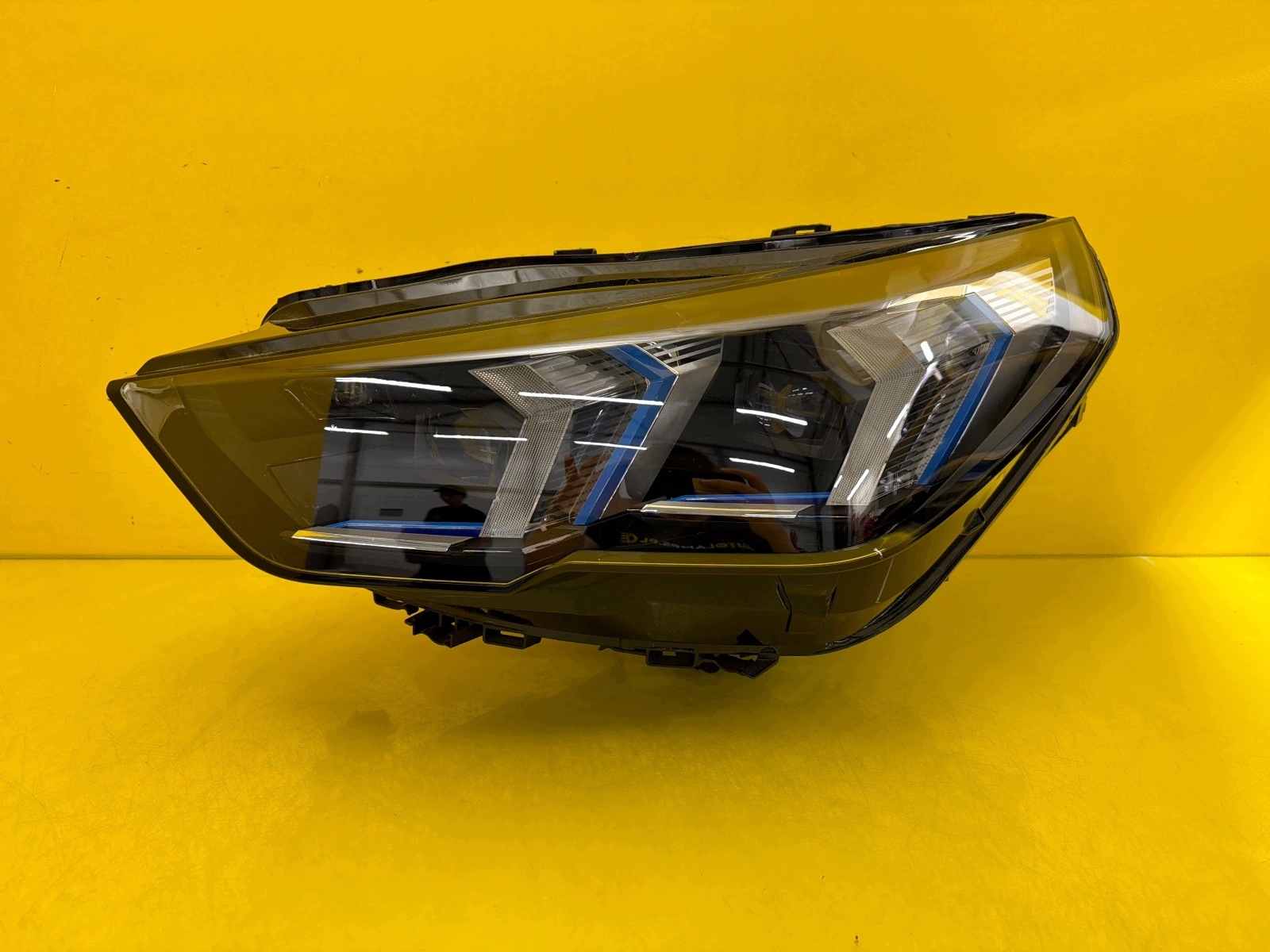light left BMW X2 U10 Full Led 5A77EB7-06
