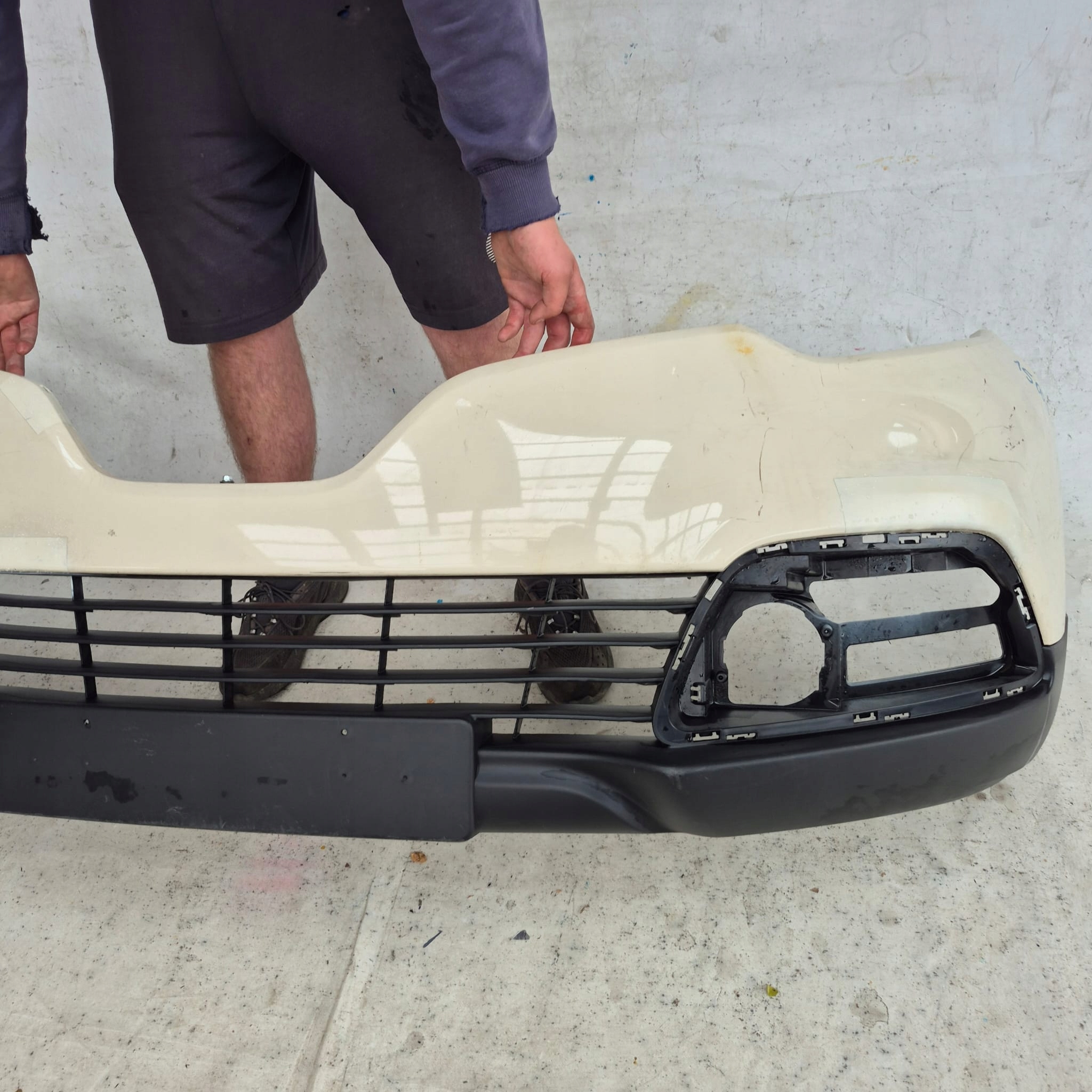 RENAULT CAPTUR 1 and 13-17 bumper front front