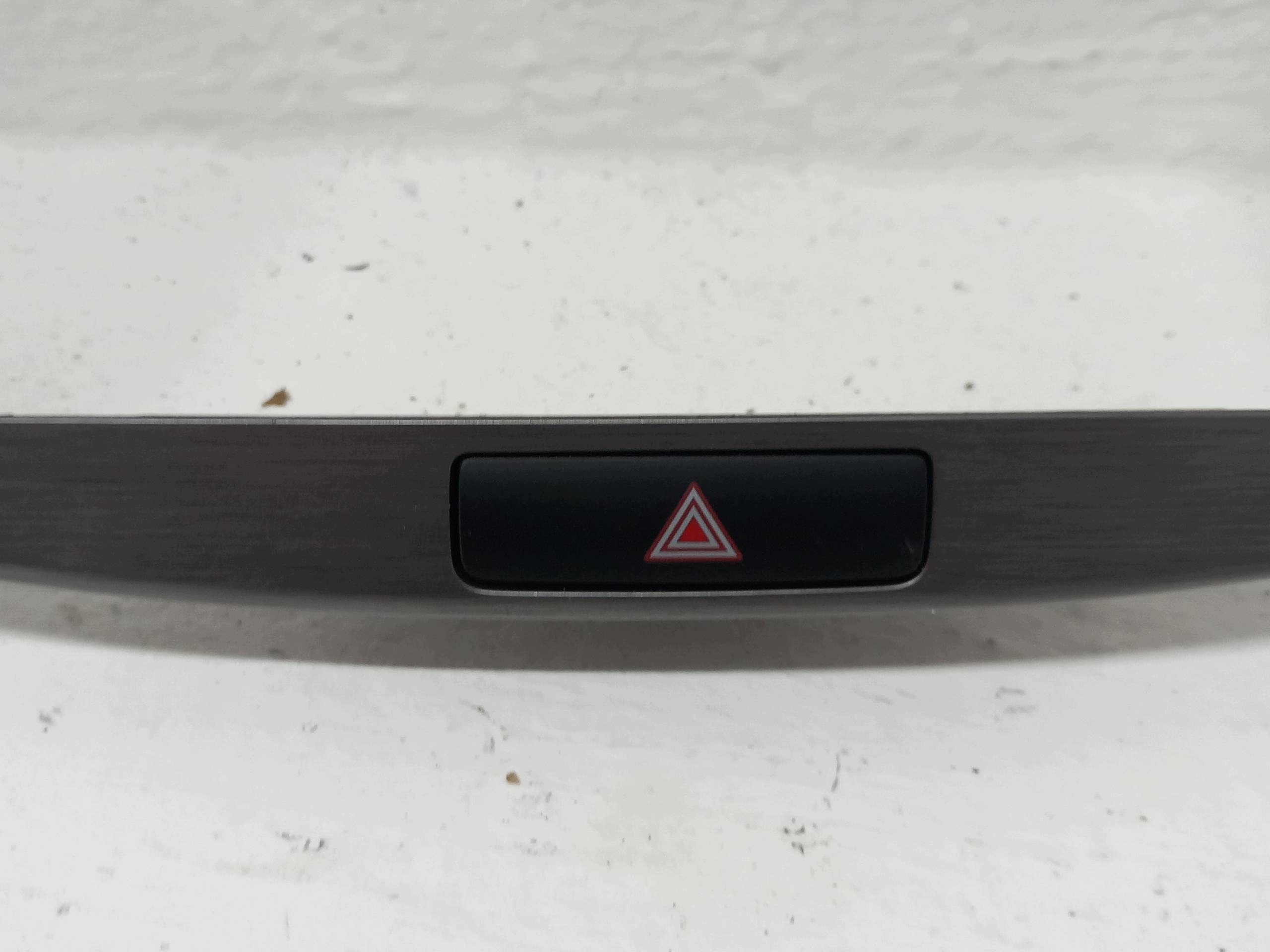 VW PASSAT B7 CC Châssis DEKOR Console Moyen RADIA 3AA858069H OEM