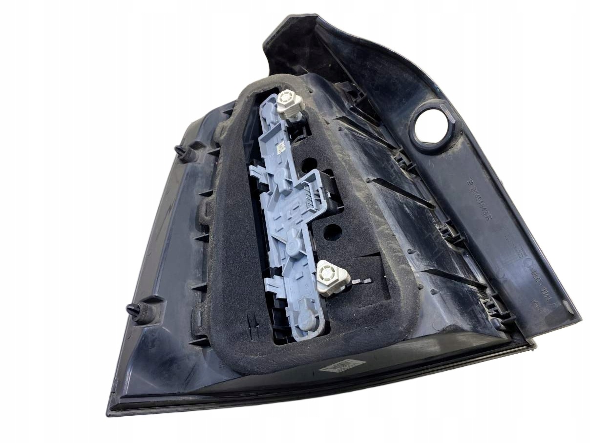 light right rear part OPEL ZAFIRA B 24451843R