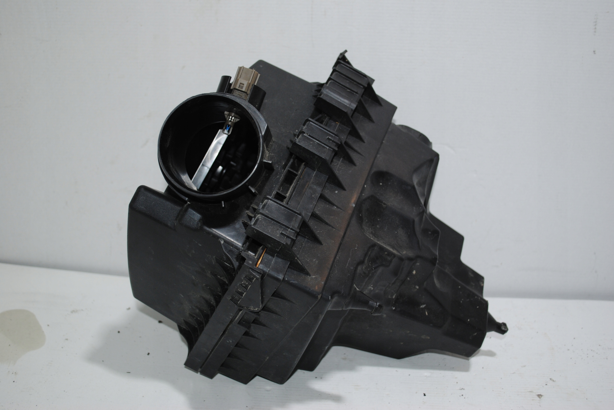 КОРПУС ВОЗДУШНОГО ФИЛЬТРА MONDEO MK5 DS73-9661-FB