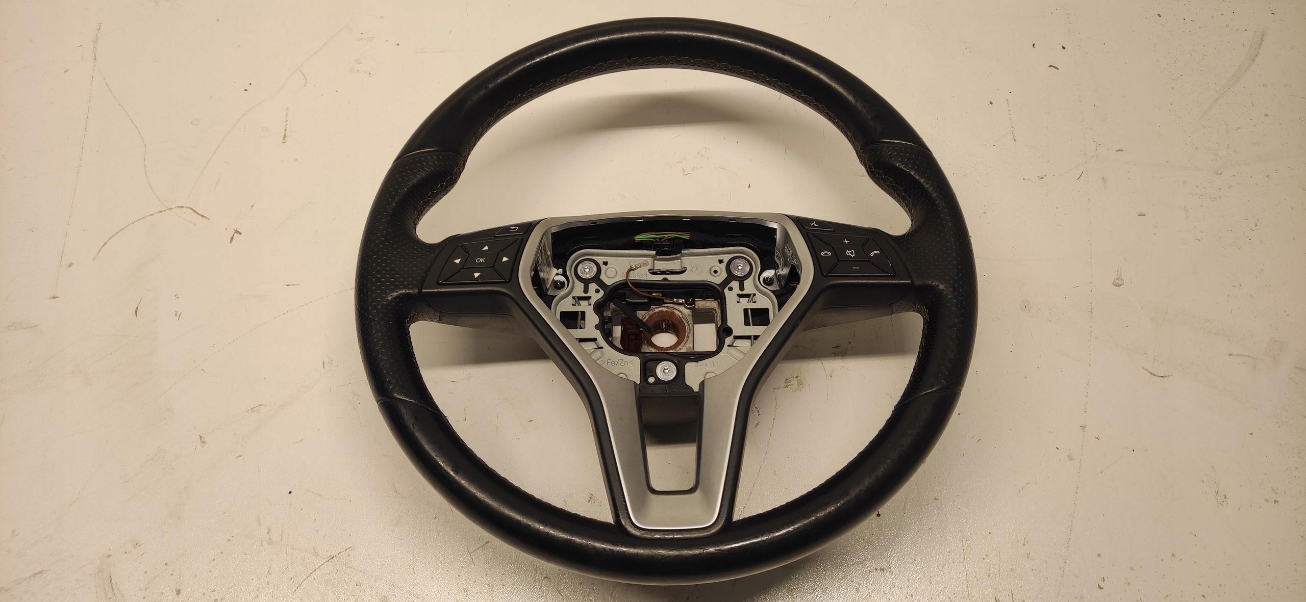 MERCEDES B-KLASA B KLASA W246 lenkrad Leder TEMPOMAT MULTIFUNKCJA