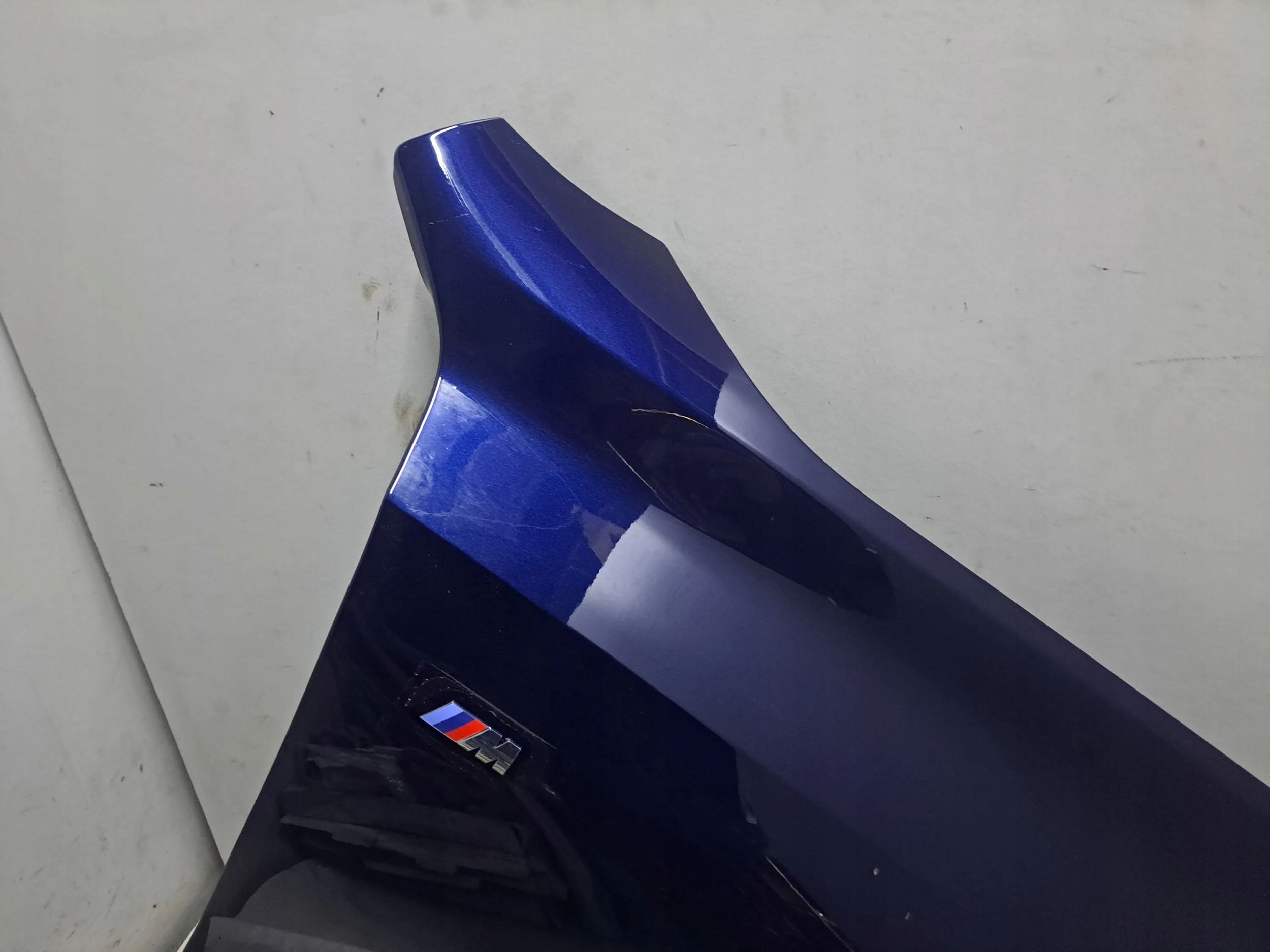 BMW X6 G06 2022 Przód strona prawa Błotniki Strona zabudowy przód - prawa