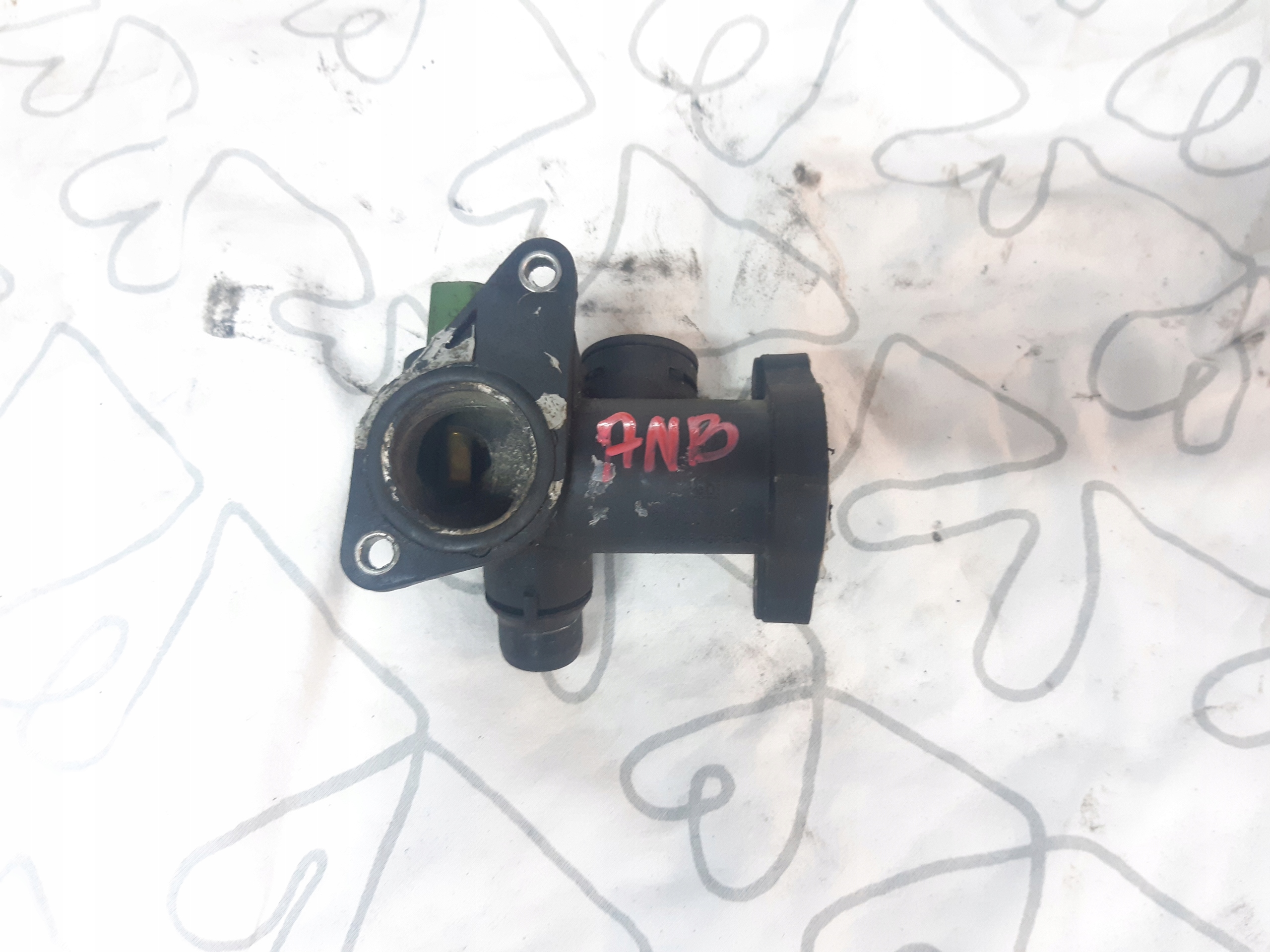 TERMOSTAT OBUDOWA KRUCIEC PASSAT B5 1.8 T 150KM