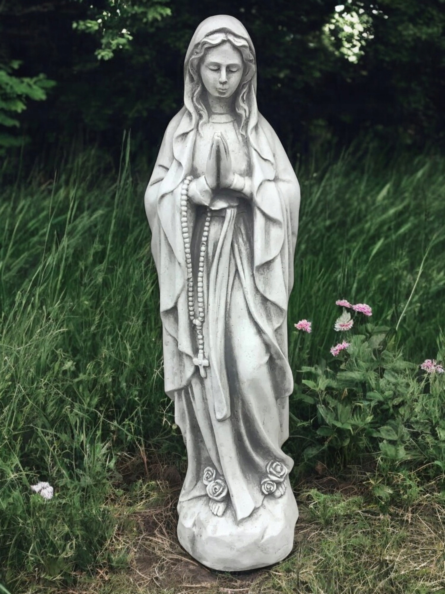 Betonová figurka Marie, sakrální figurka, betonové figurky na pomník