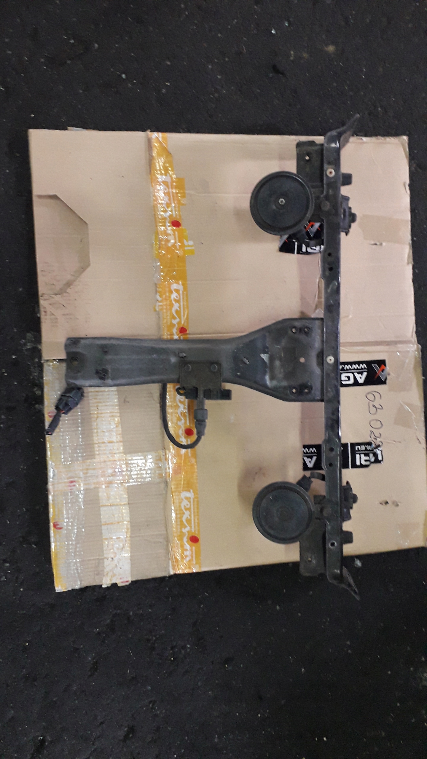 HYUNDAI COUPE 05-07 WZMOCNIENIE PRZÓD PRZEDNIE