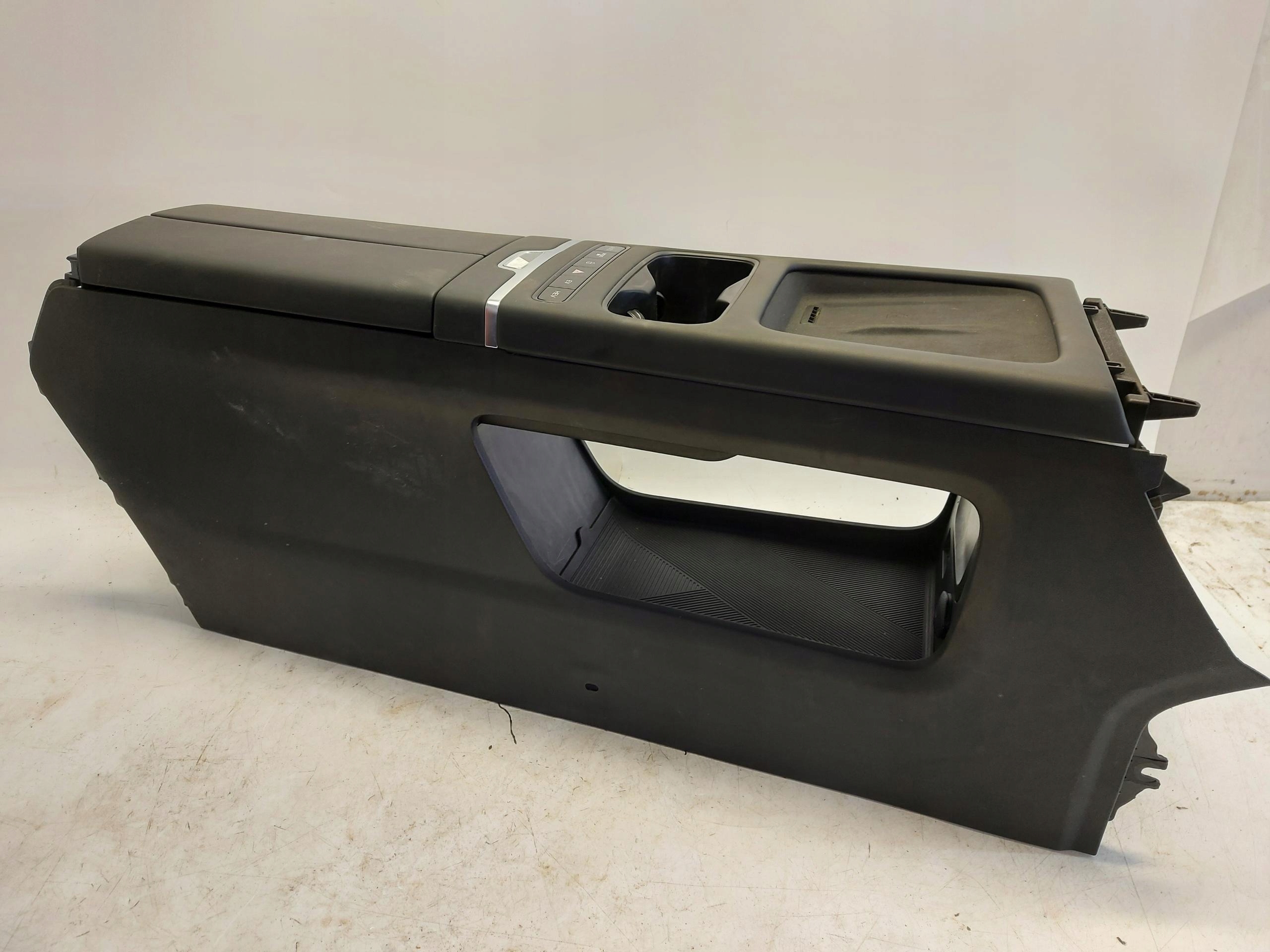 Cherry Jaecoo 7 PHEV 2025r Tunel central armrest 401004001AA
