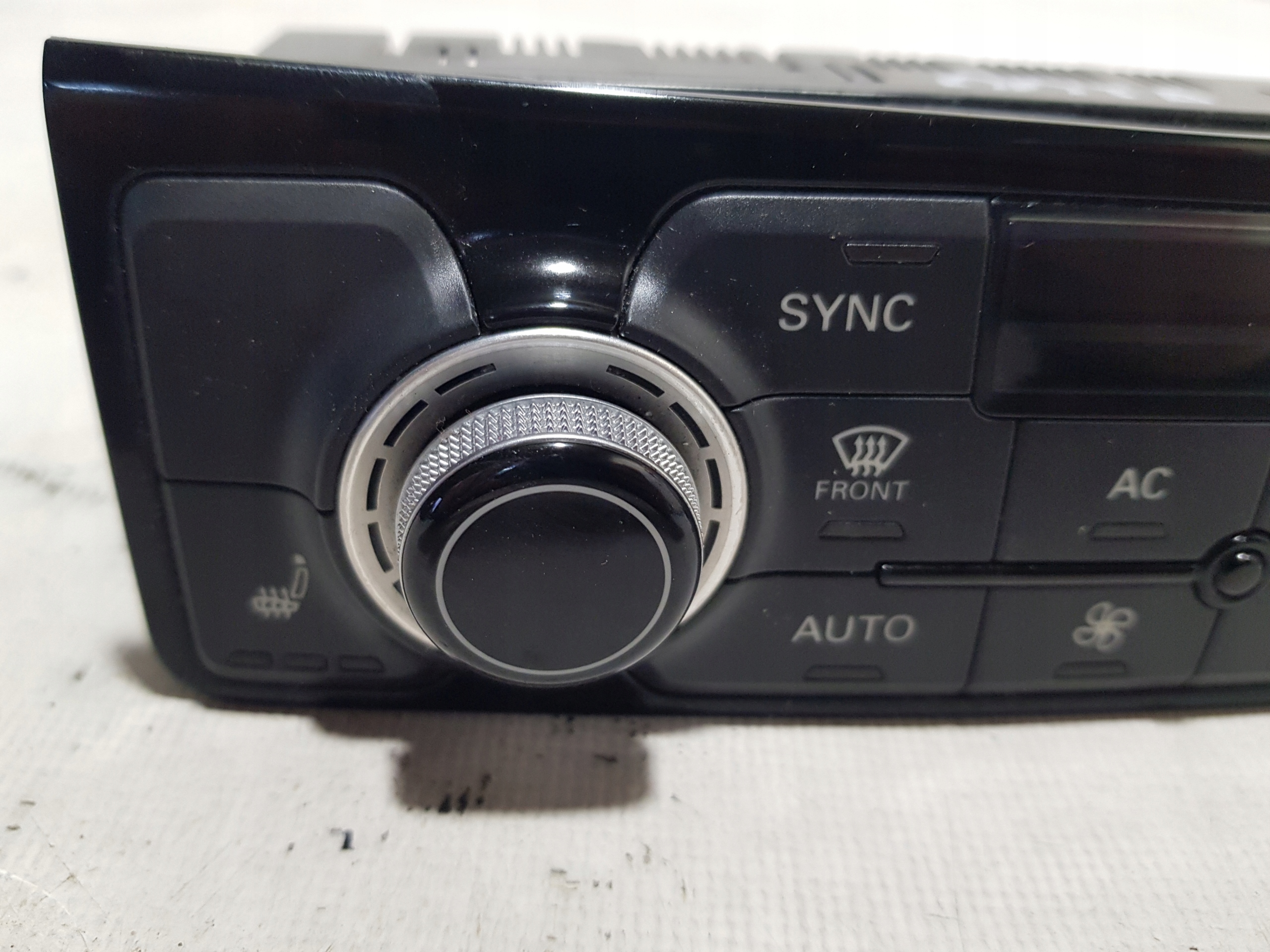Audi A8 D4 4H Unite commande clima 4H0820043G